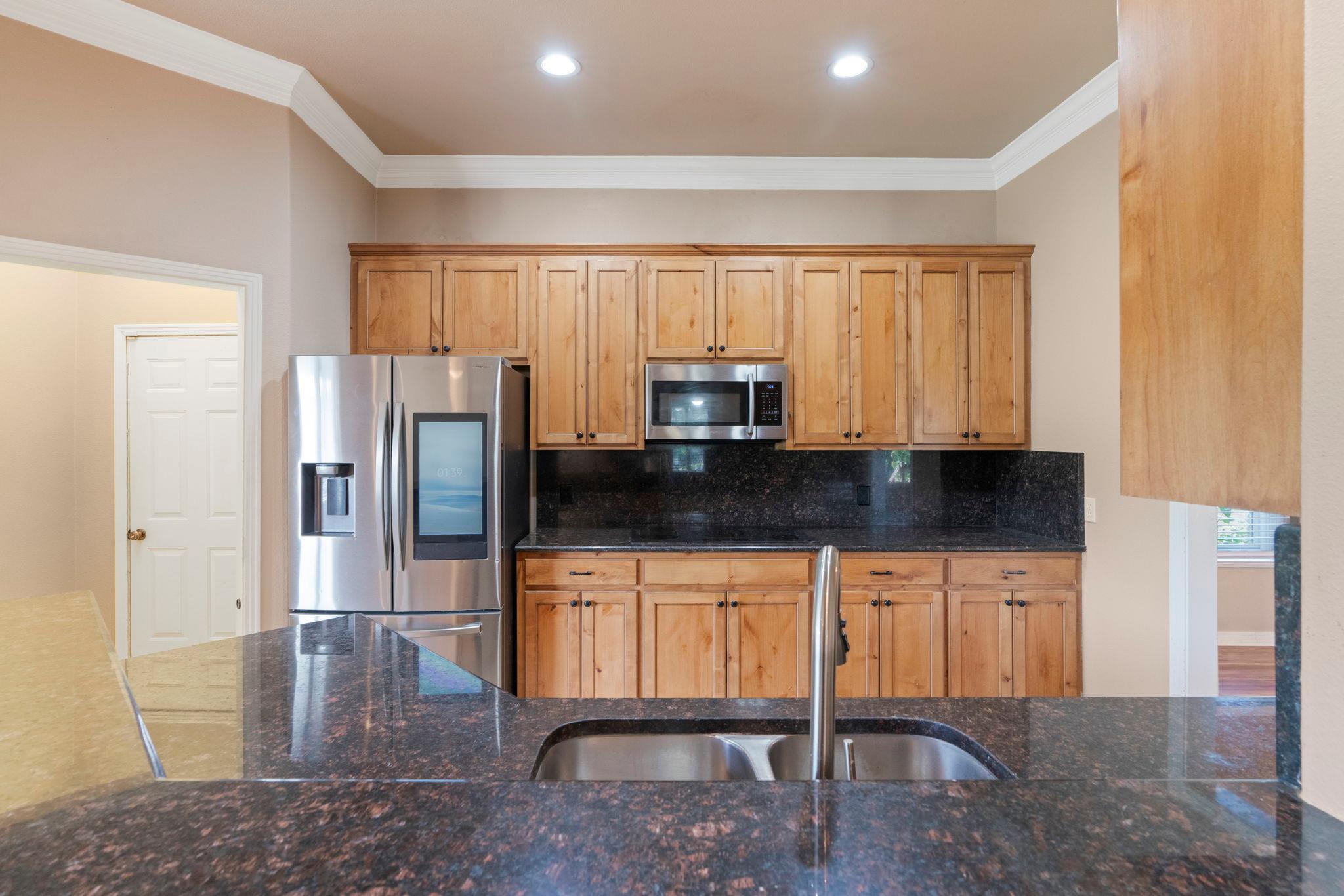 1237 Ridge Harbor Dr, Spicewood, TX 78669