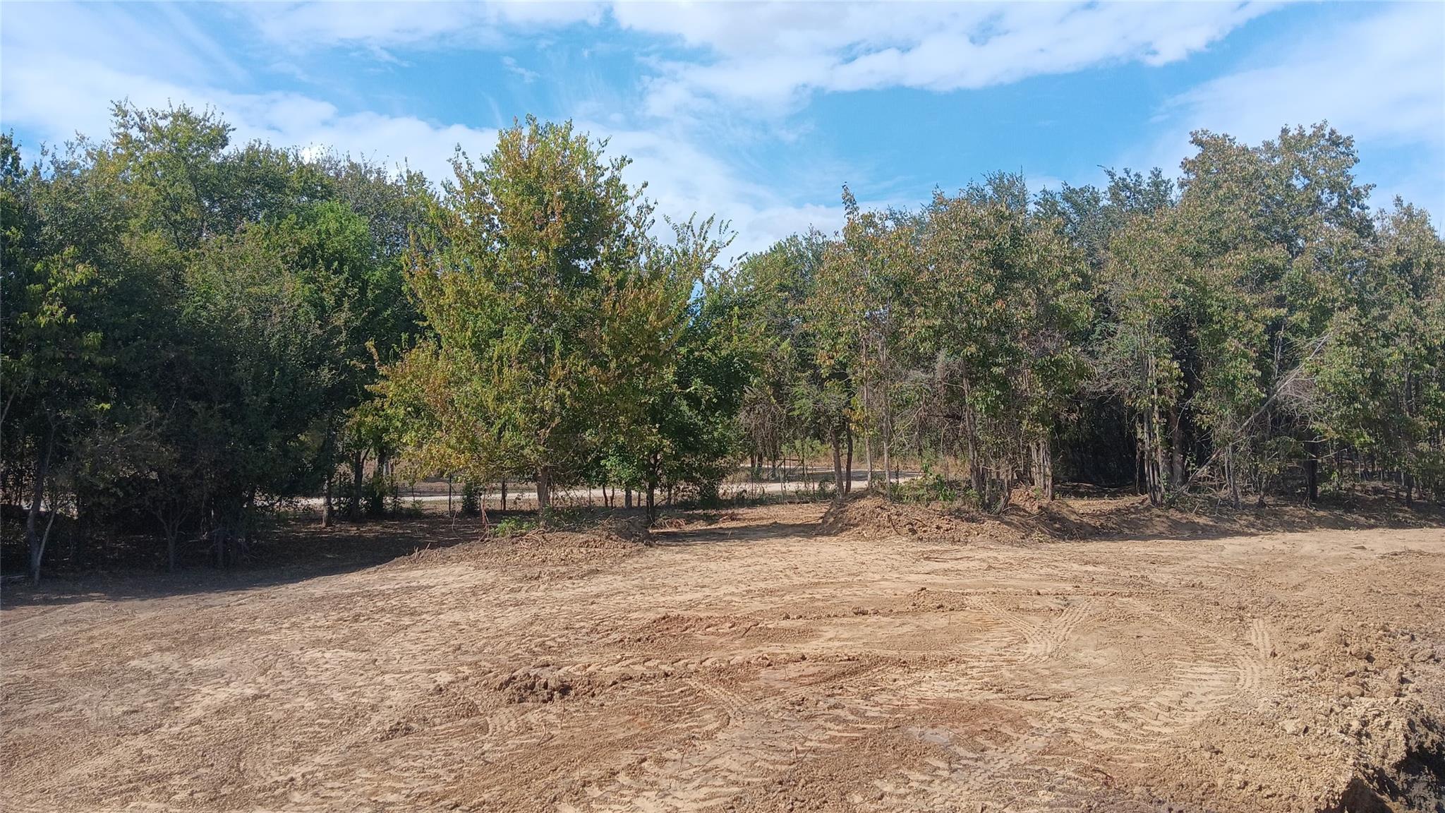 968 Red Town Rd, Elgin, TX 78621