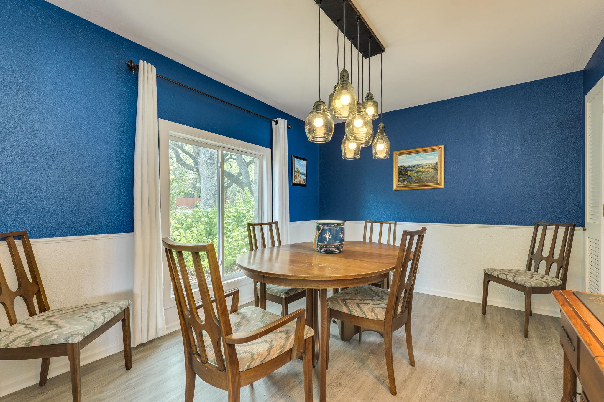 214 Island Lodges Dr, Buchanan Dam, TX 78609