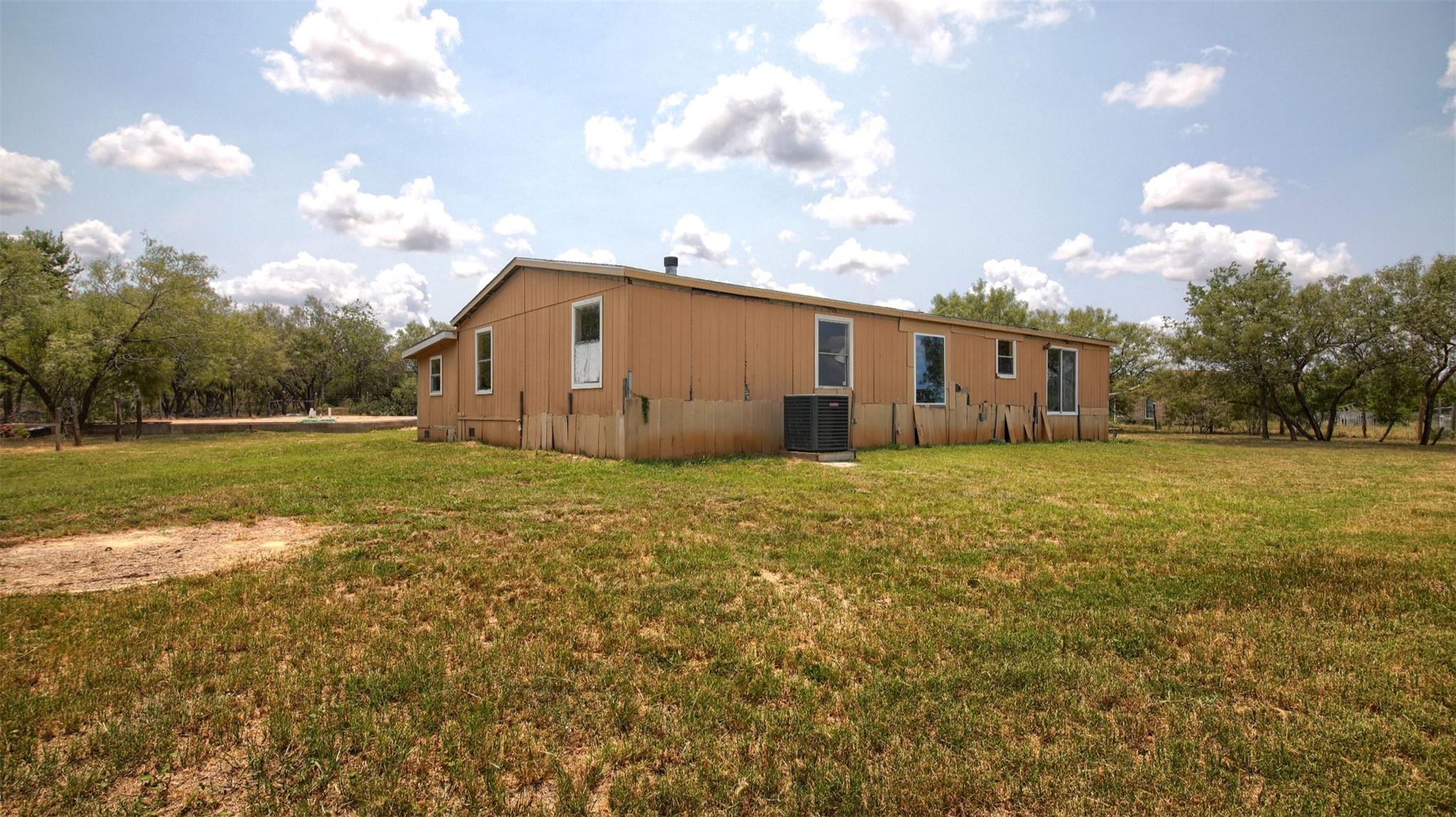 2336 FM 1854, Dale, TX 78616