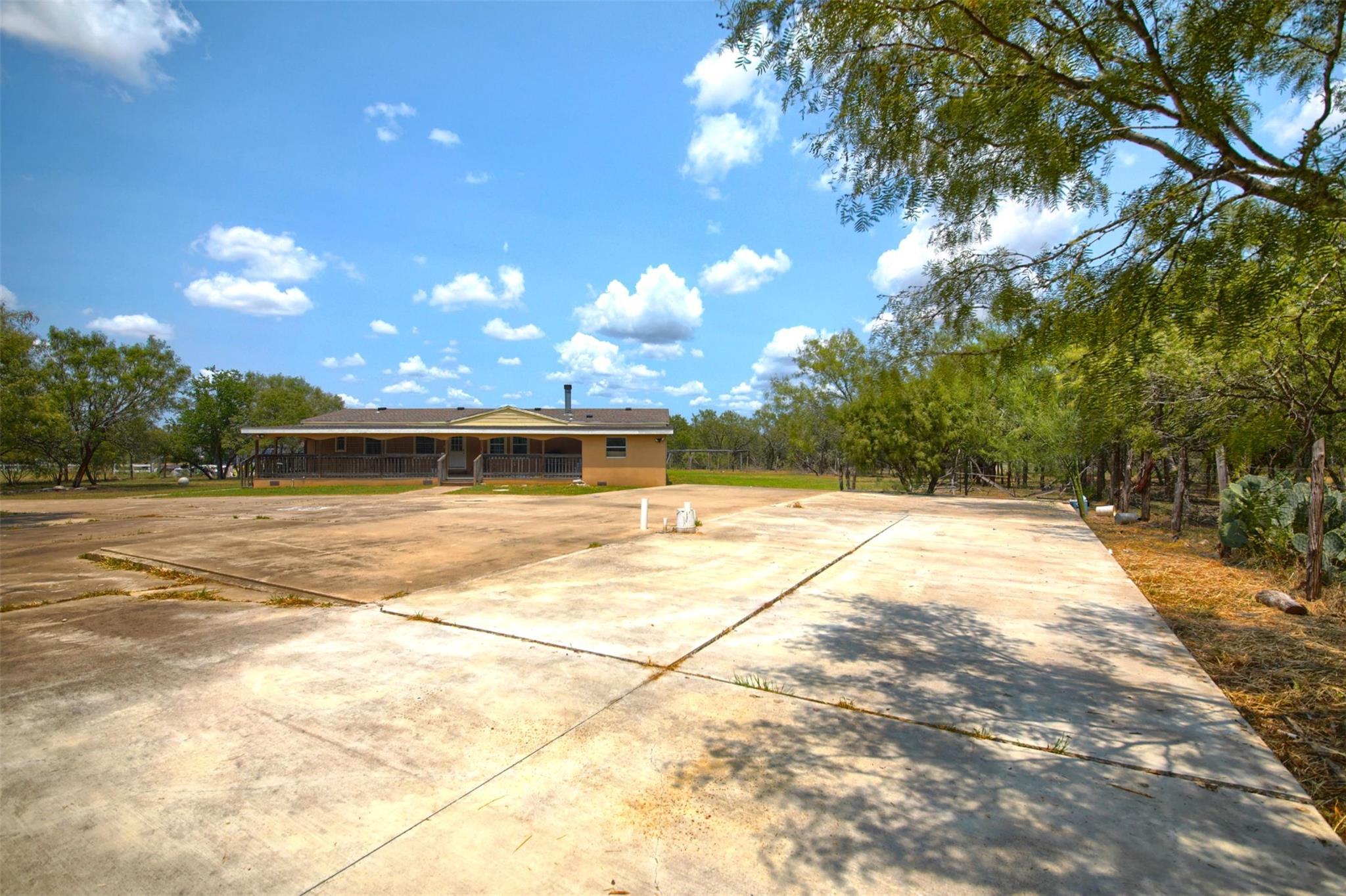 2336 FM 1854, Dale, TX 78616