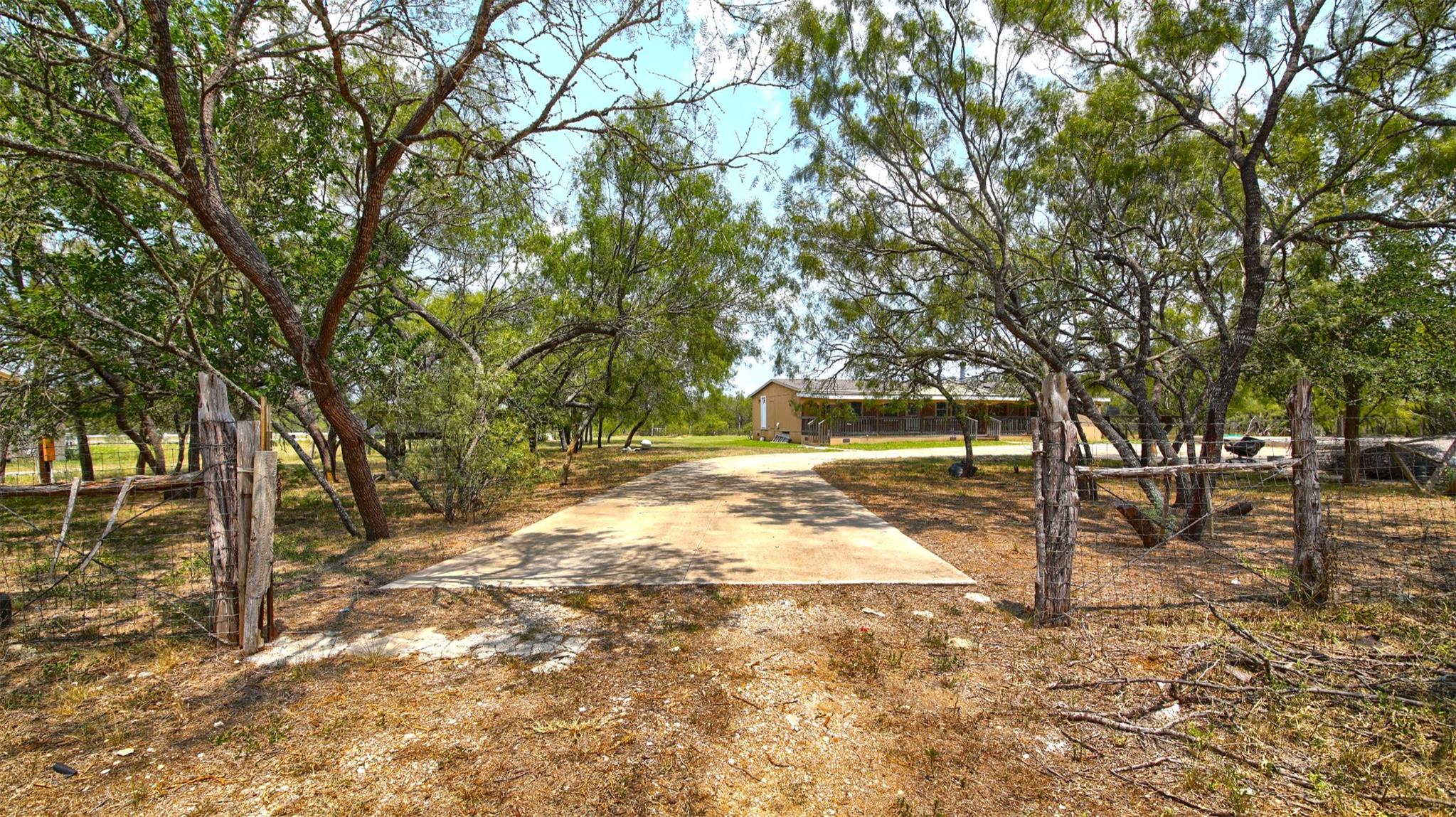 2336 FM 1854, Dale, TX 78616