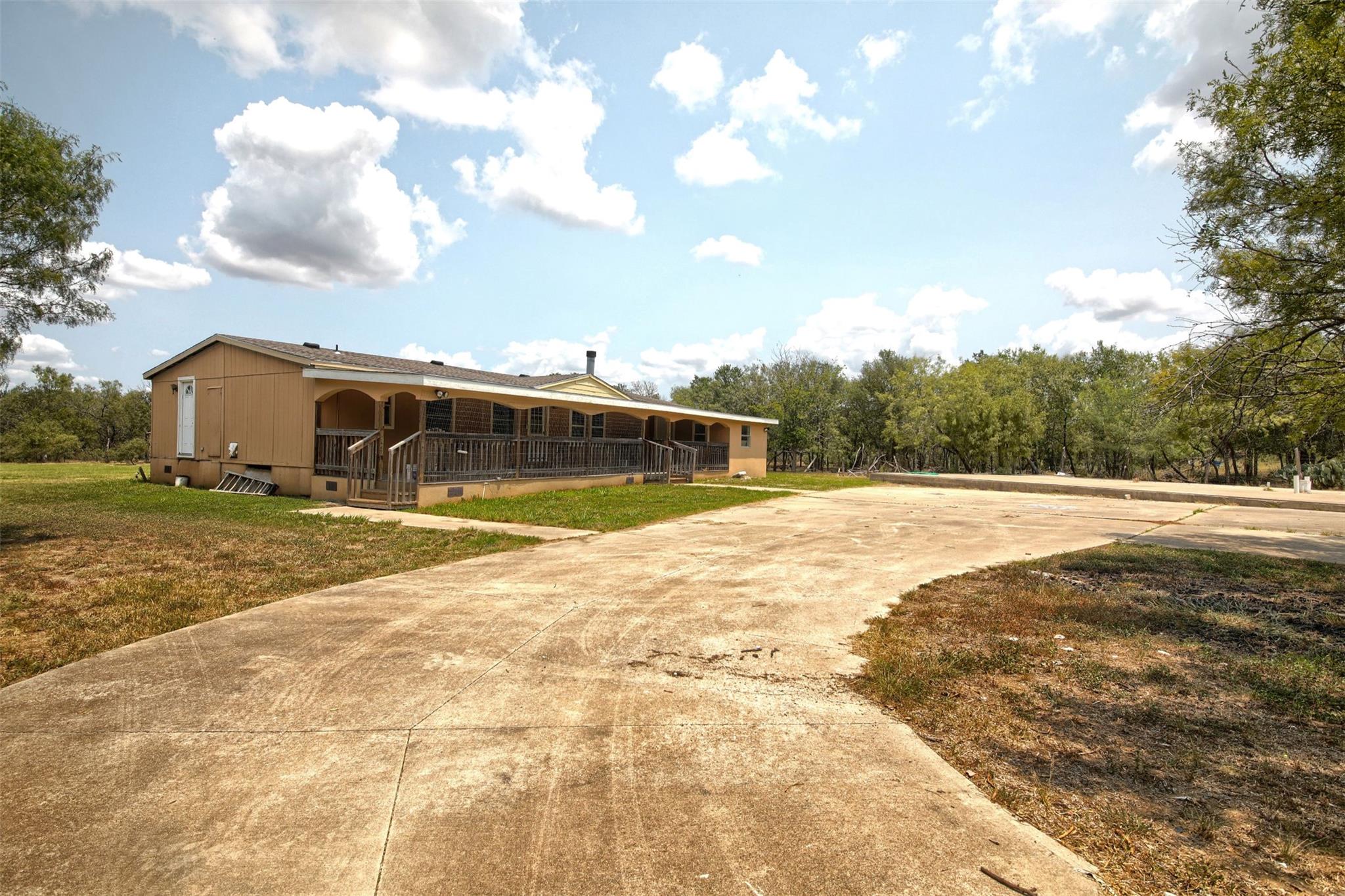 2336 FM 1854, Dale, TX 78616