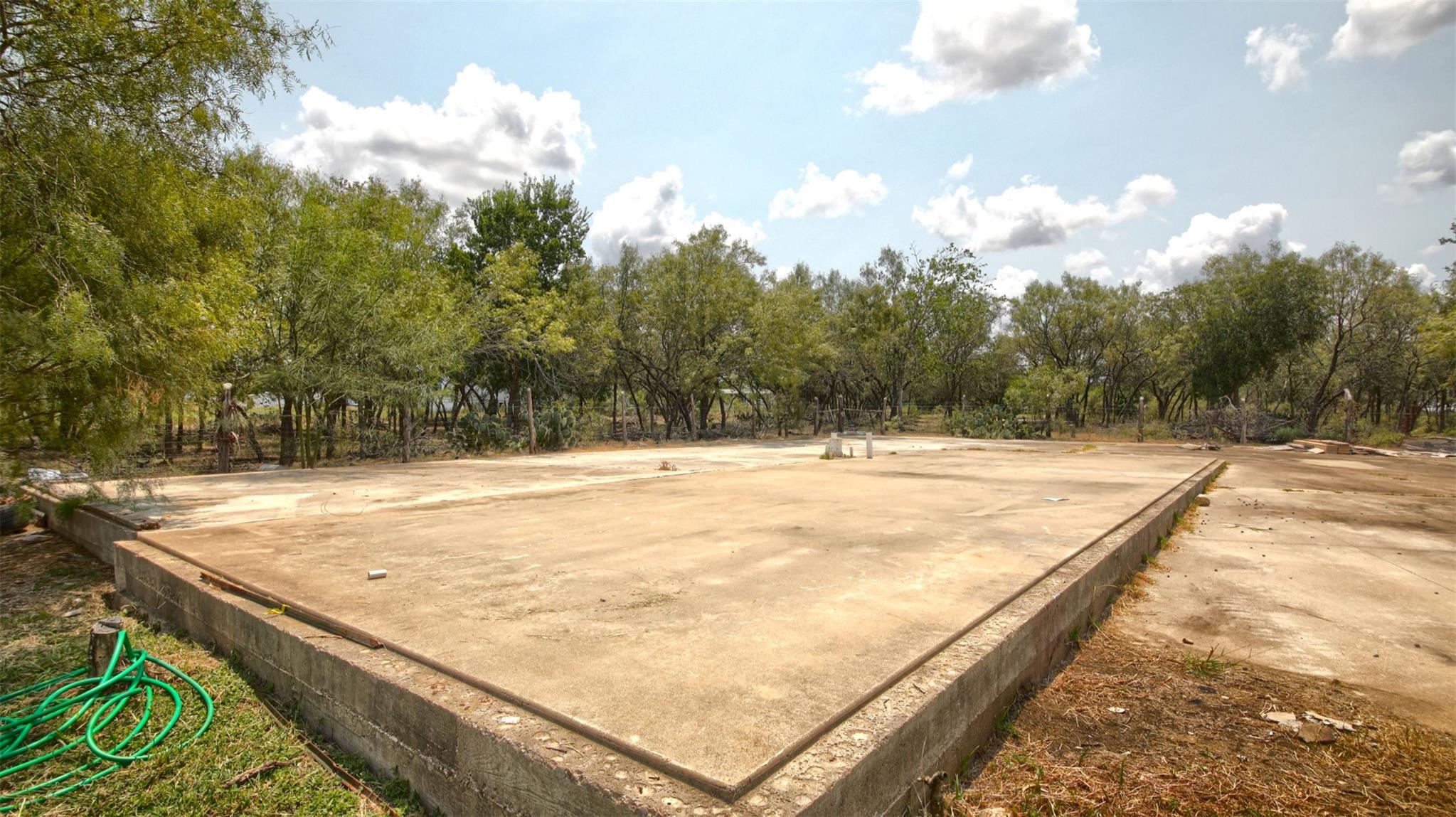 2336 FM 1854, Dale, TX 78616