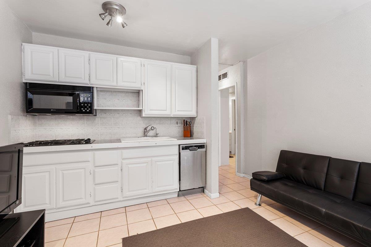 1212 Guadalupe St # 203, Austin, TX 78701