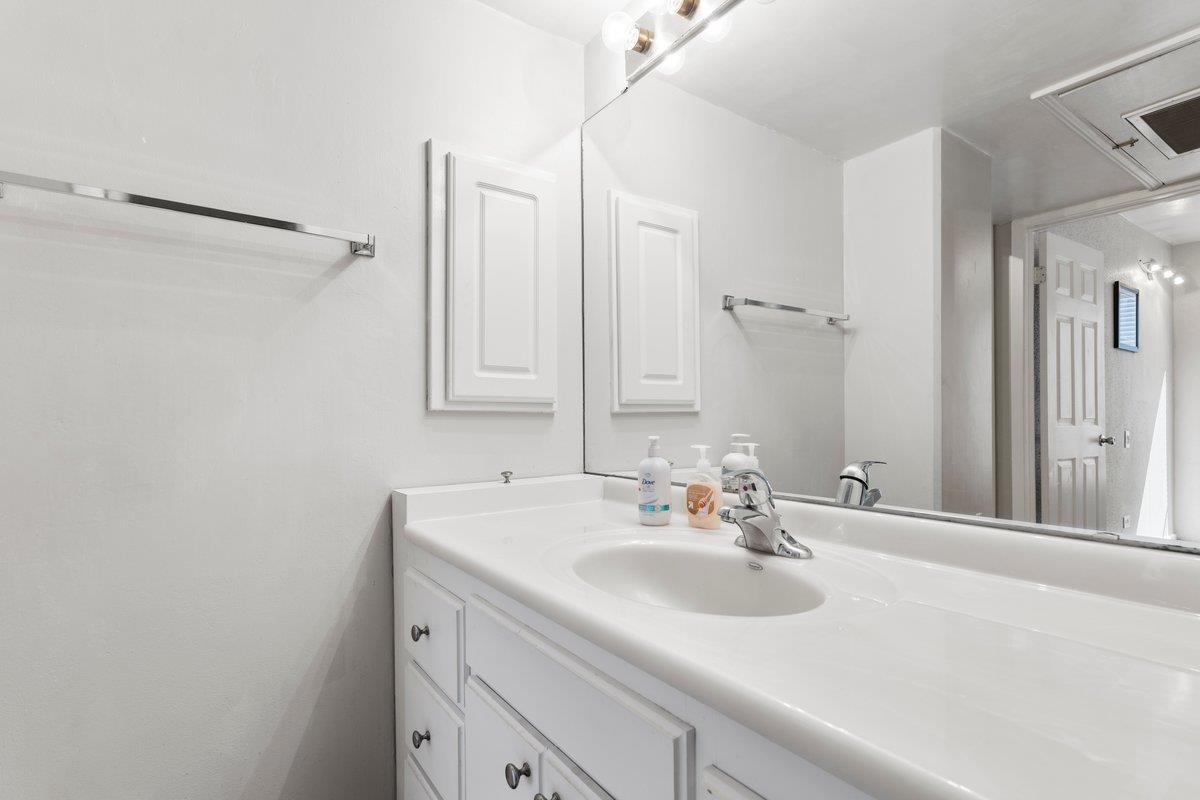 1212 Guadalupe St # 203, Austin, TX 78701