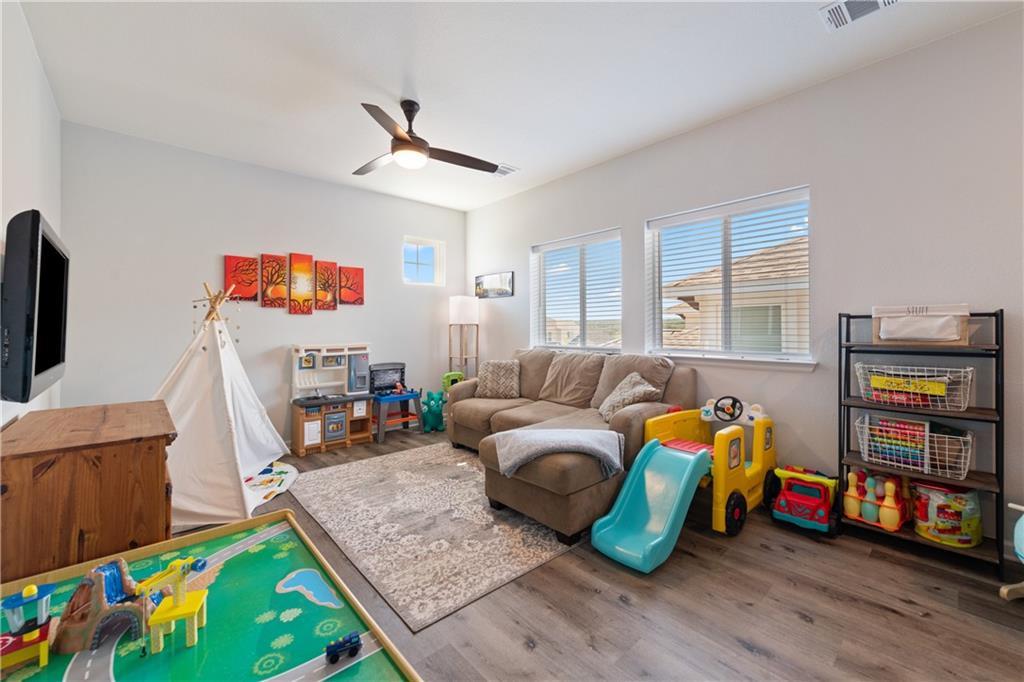 7117 Jument Dr, Austin, TX 78738