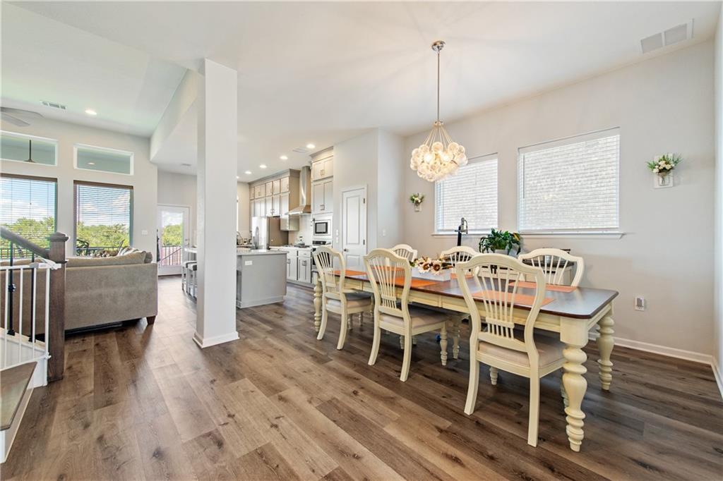 7117 Jument Dr, Austin, TX 78738