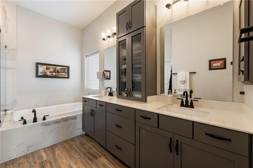 7117 Jument Dr, Austin, TX 78738