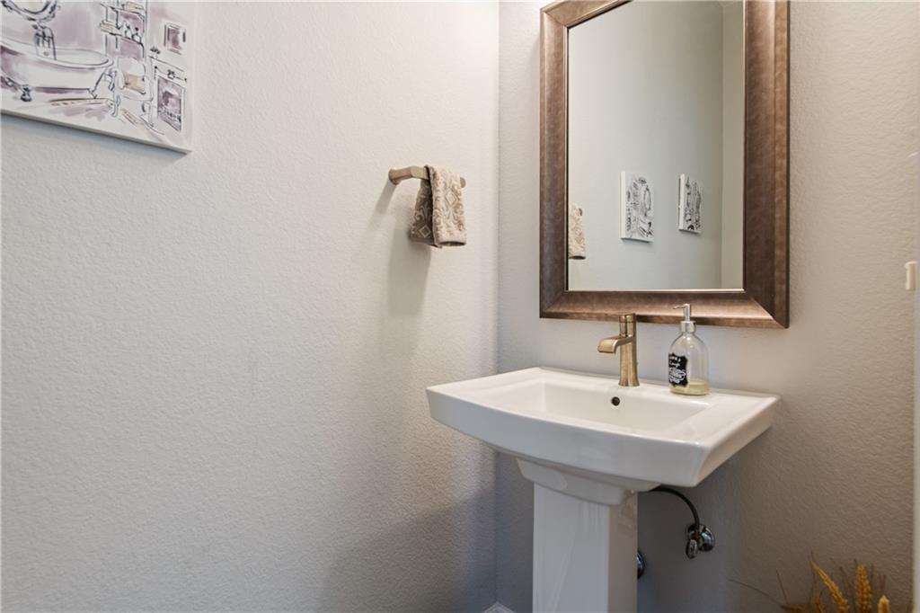 7117 Jument Dr, Austin, TX 78738