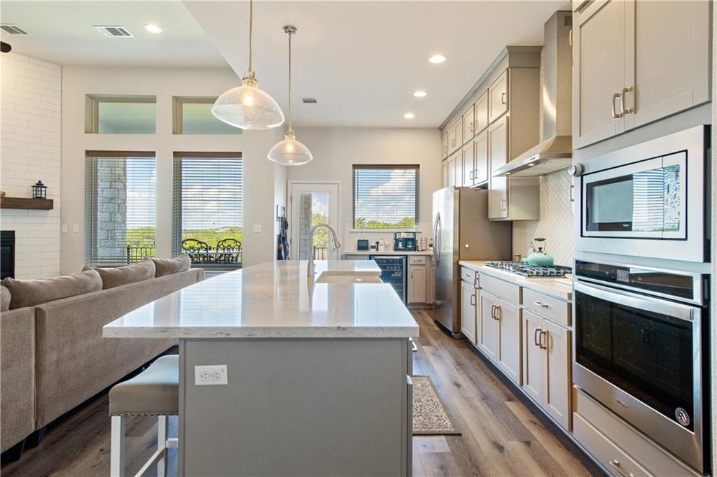 7117 Jument Dr, Austin, TX 78738