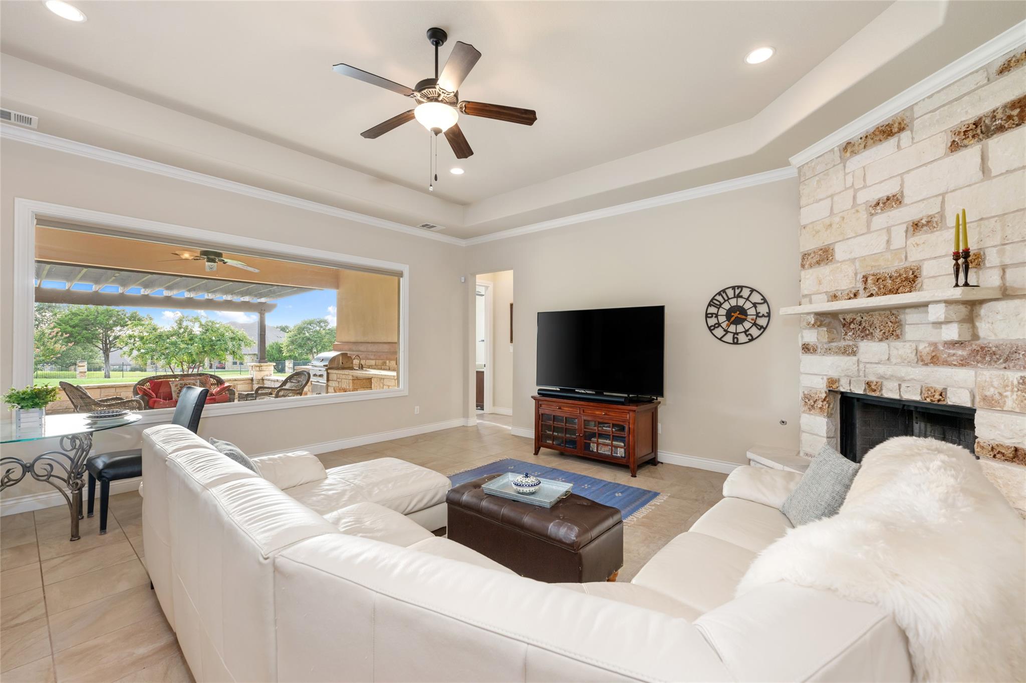 701 W Majestic Oak Ln, Georgetown, TX 78633