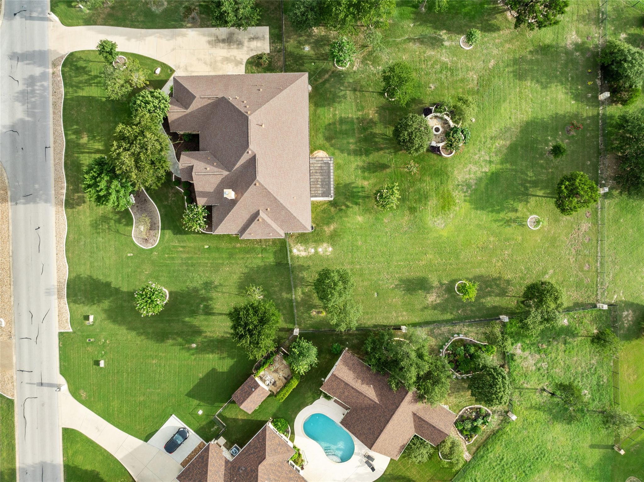 701 W Majestic Oak Ln, Georgetown, TX 78633