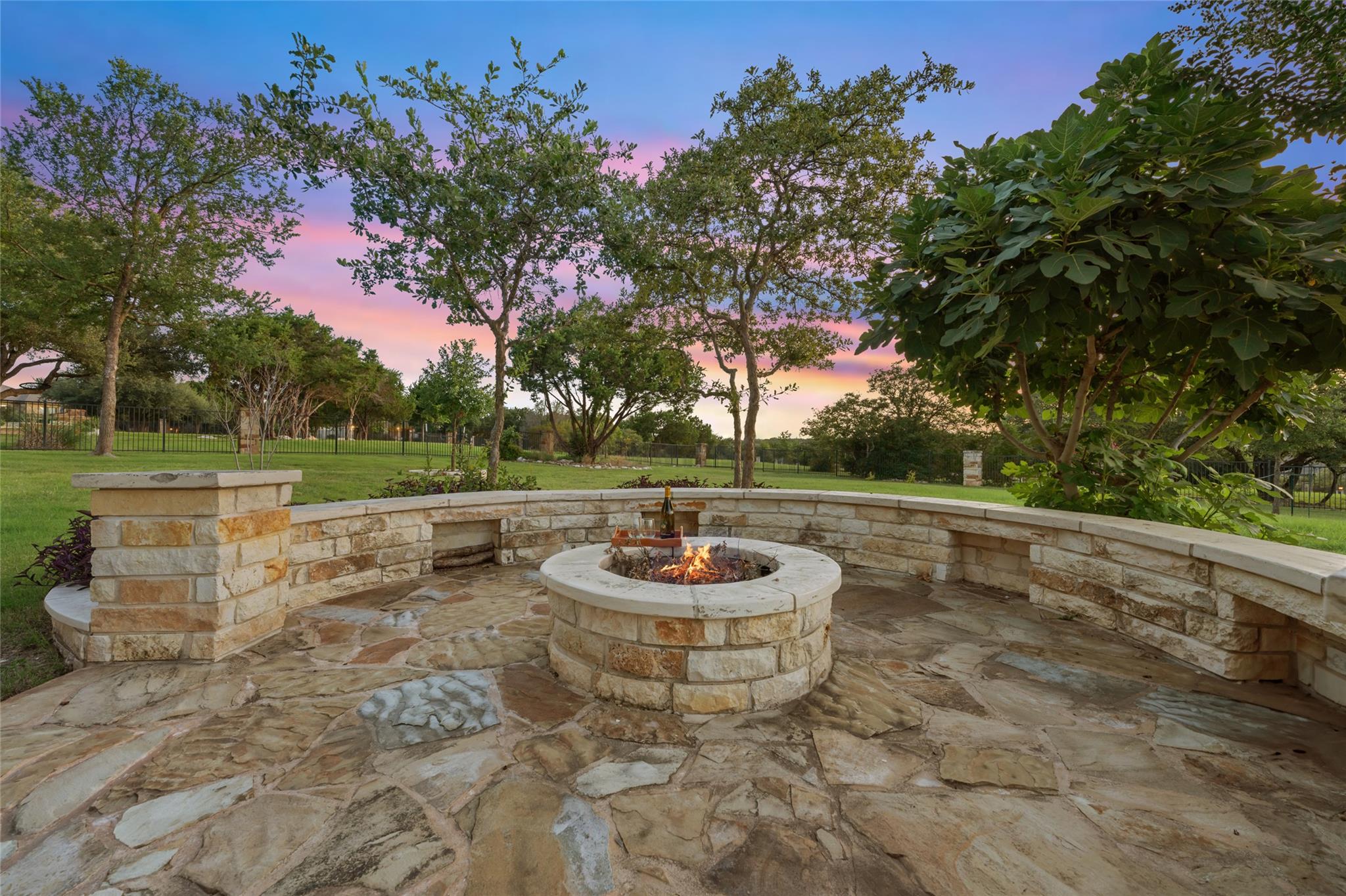 701 W Majestic Oak Ln, Georgetown, TX 78633