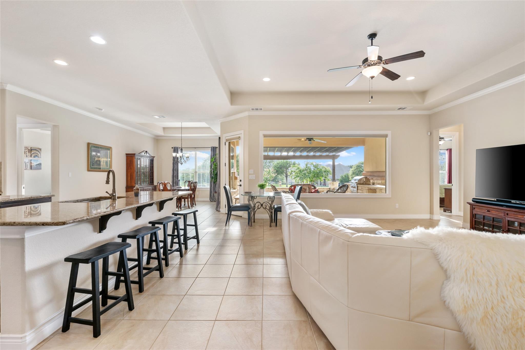 701 W Majestic Oak Ln, Georgetown, TX 78633