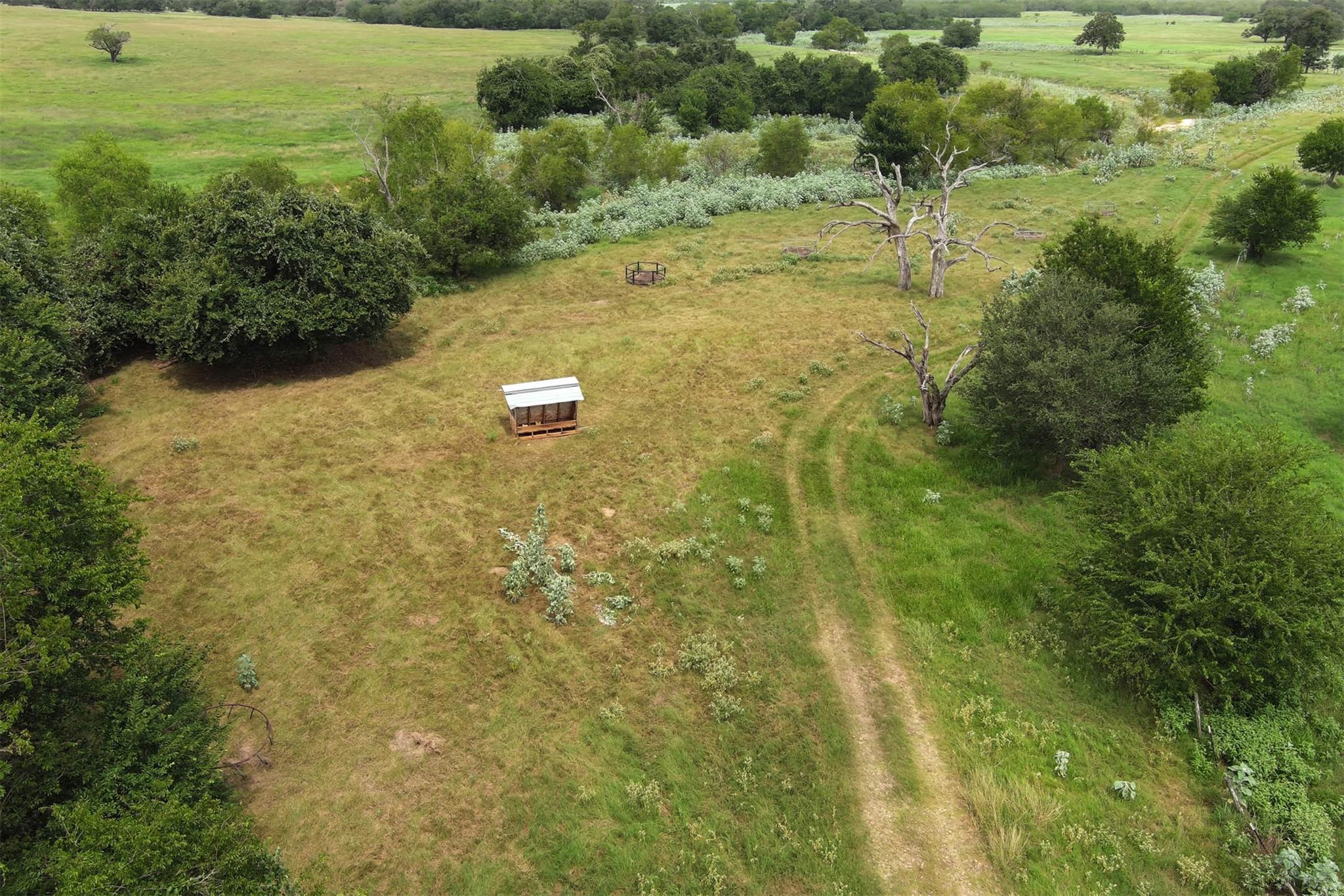 0 Cr 121, Leesville, TX 78140