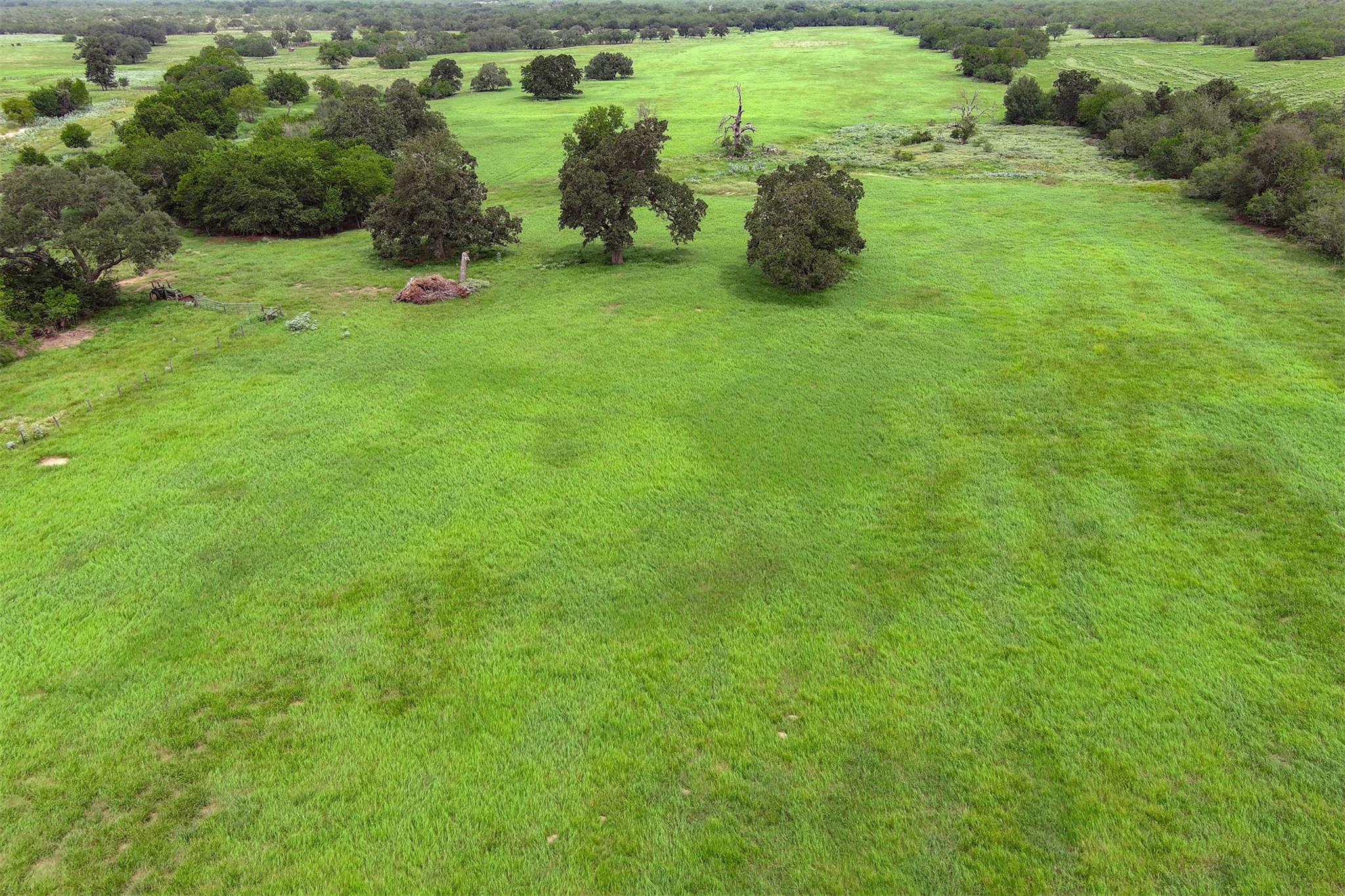 0 Cr 121, Leesville, TX 78140