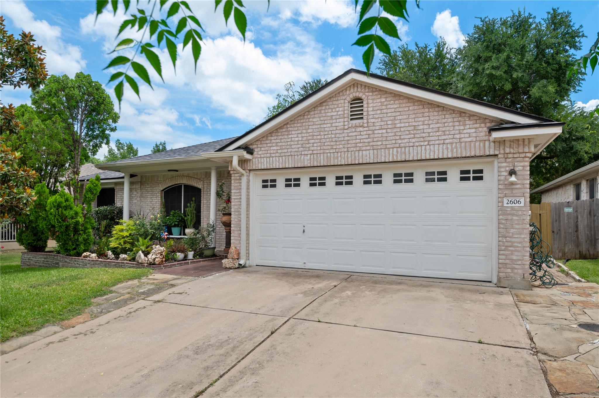 2606 Bradley Ln, Round Rock, TX 78664