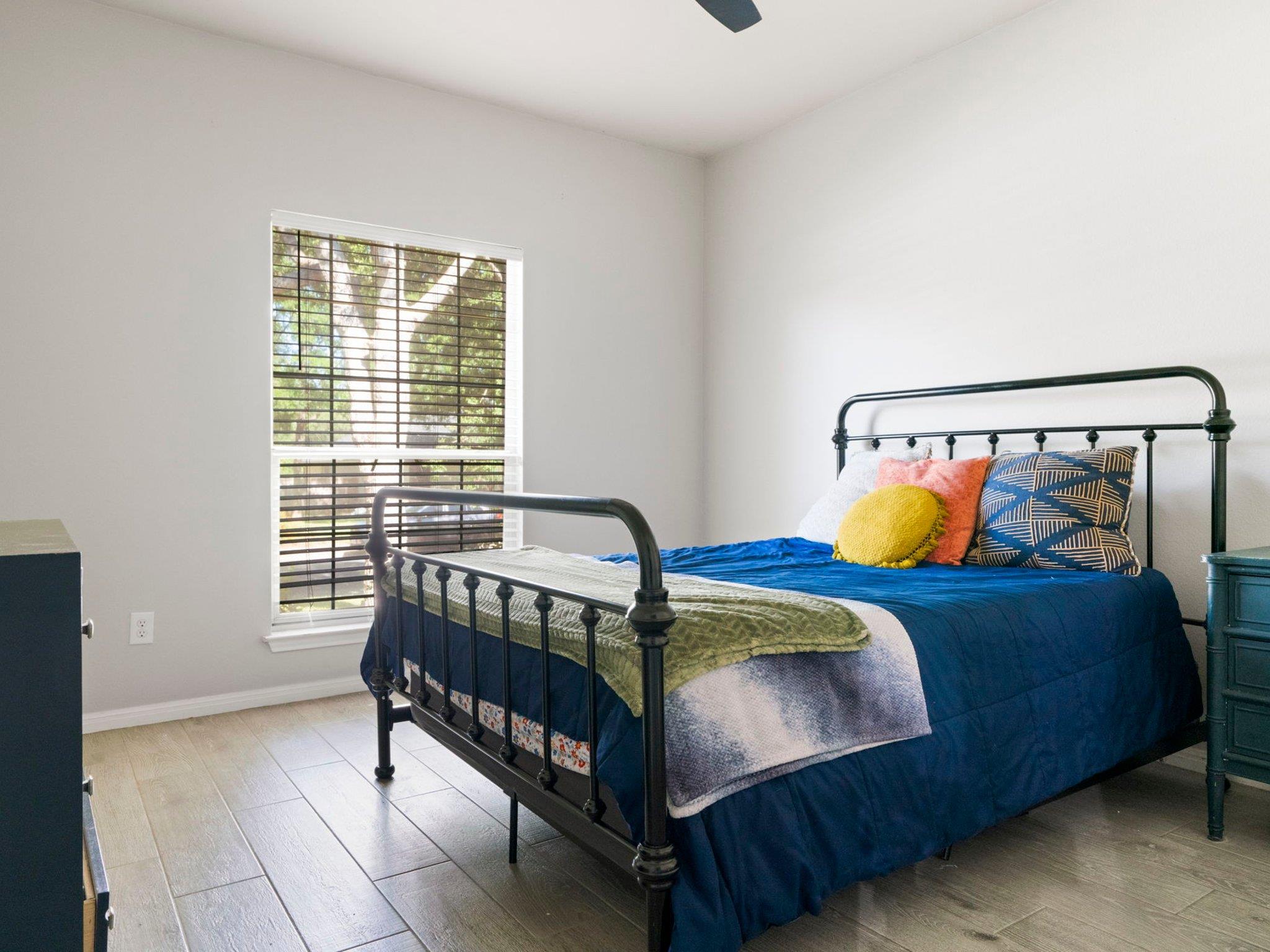 11800 Yarbrough Dr, Austin, TX 78748