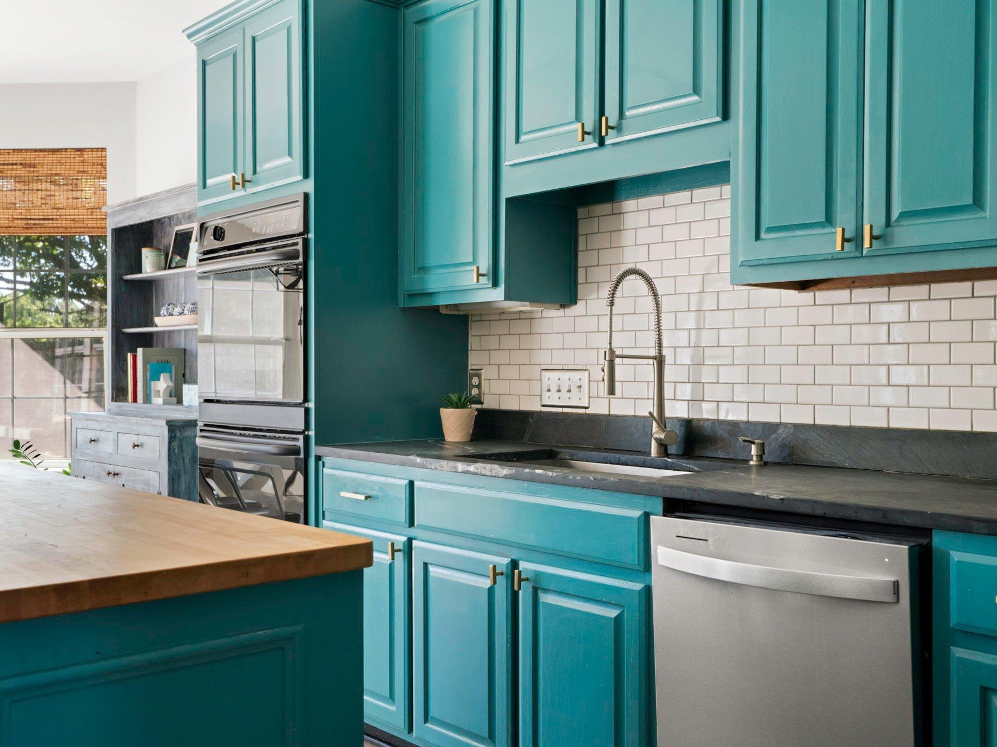 11800 Yarbrough Dr, Austin, TX 78748