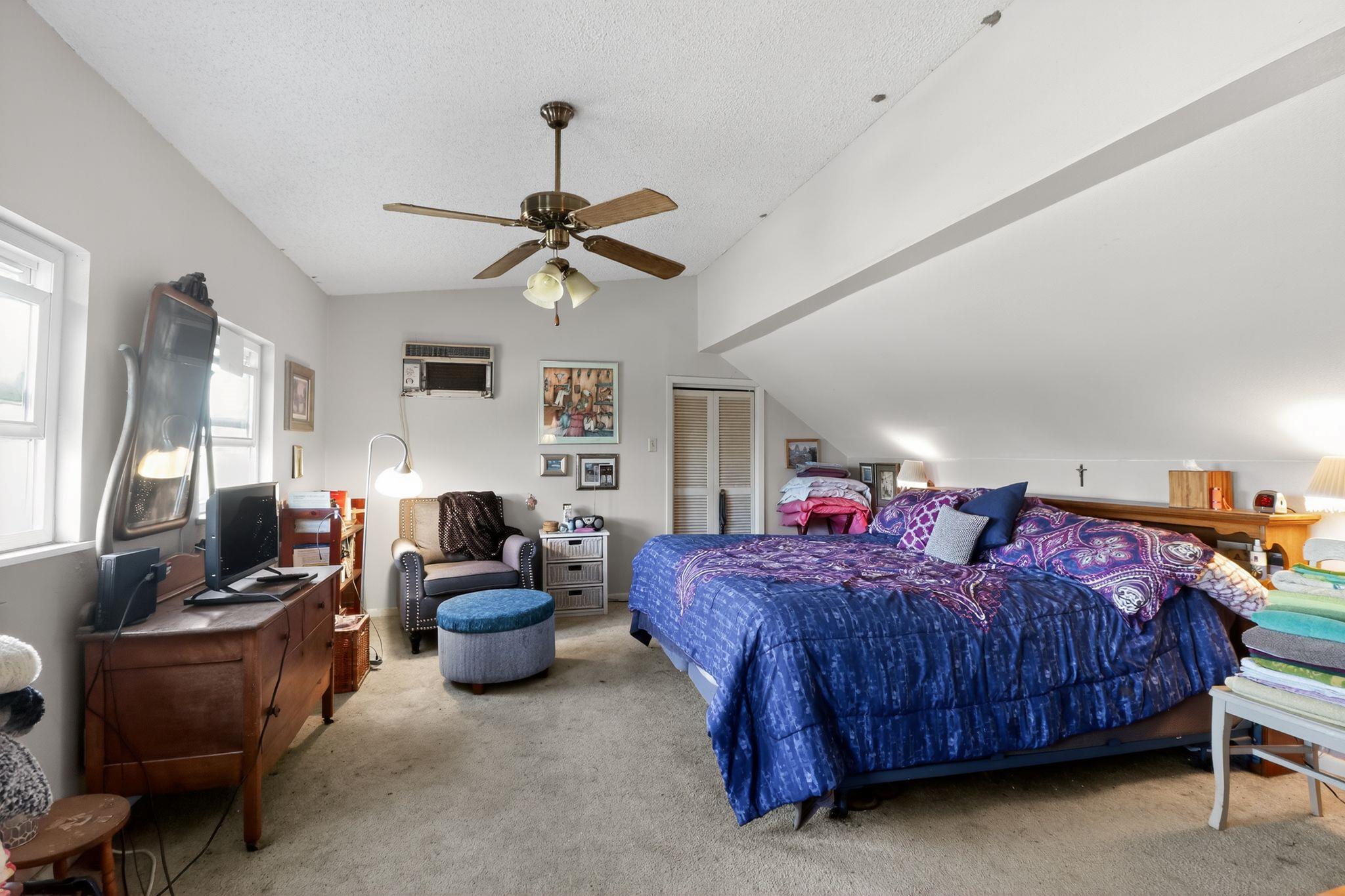 950 Ater Ranch Est, Bertram, TX 78605