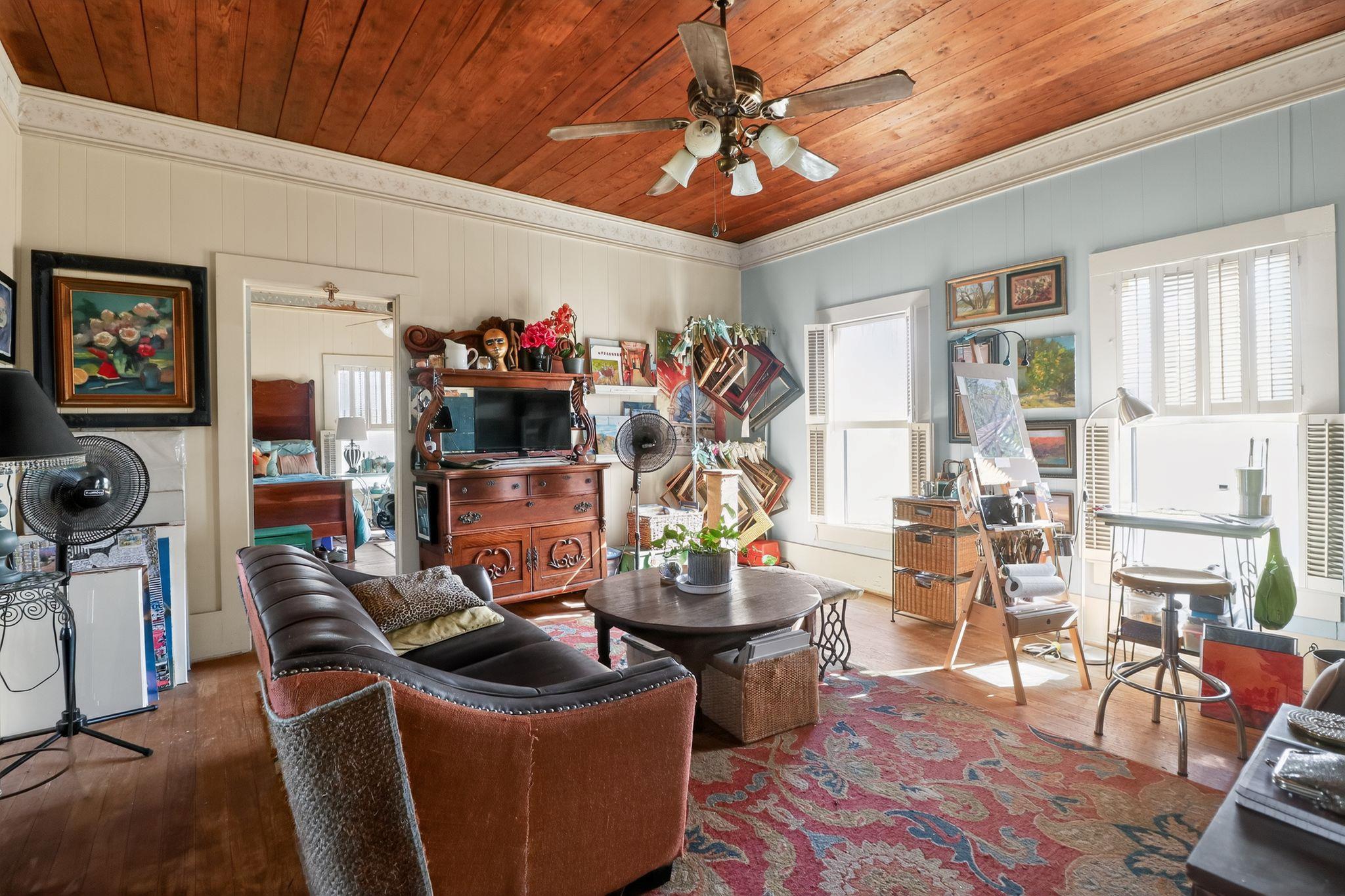 950 Ater Ranch Est, Bertram, TX 78605