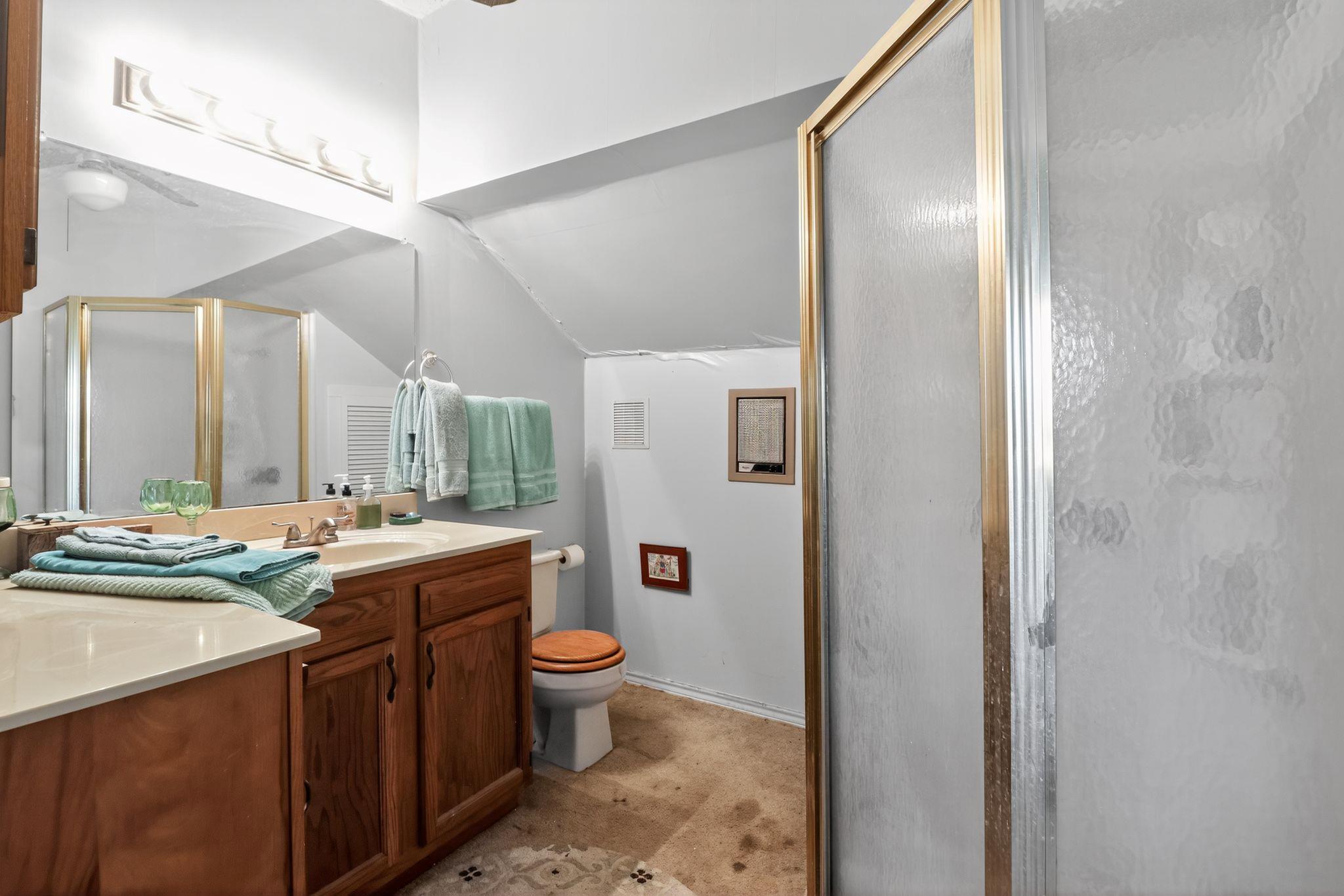 950 Ater Ranch Est, Bertram, TX 78605