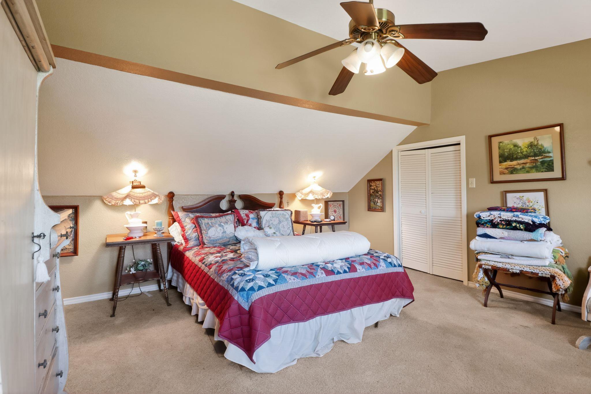 950 Ater Ranch Est, Bertram, TX 78605