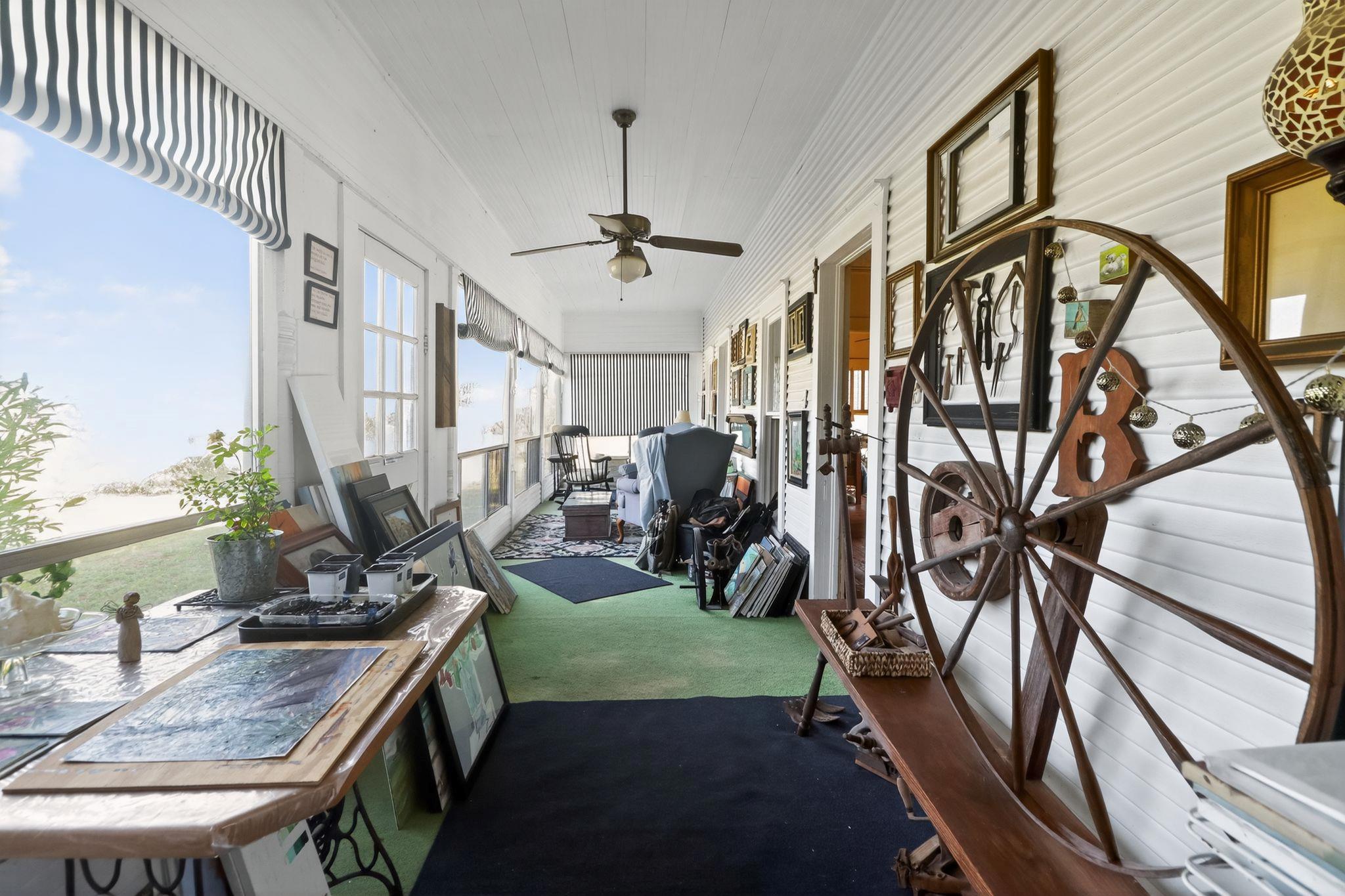 950 Ater Ranch Est, Bertram, TX 78605