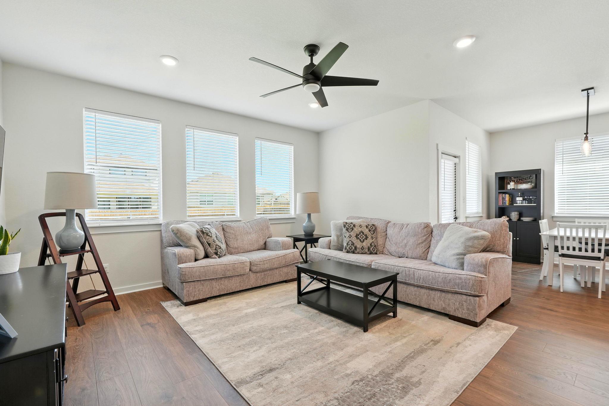 233 Lavaca River Ln, Hutto, TX 78634