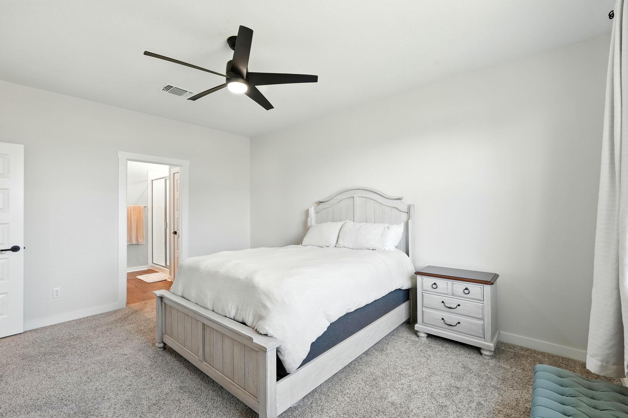 233 Lavaca River Ln, Hutto, TX 78634