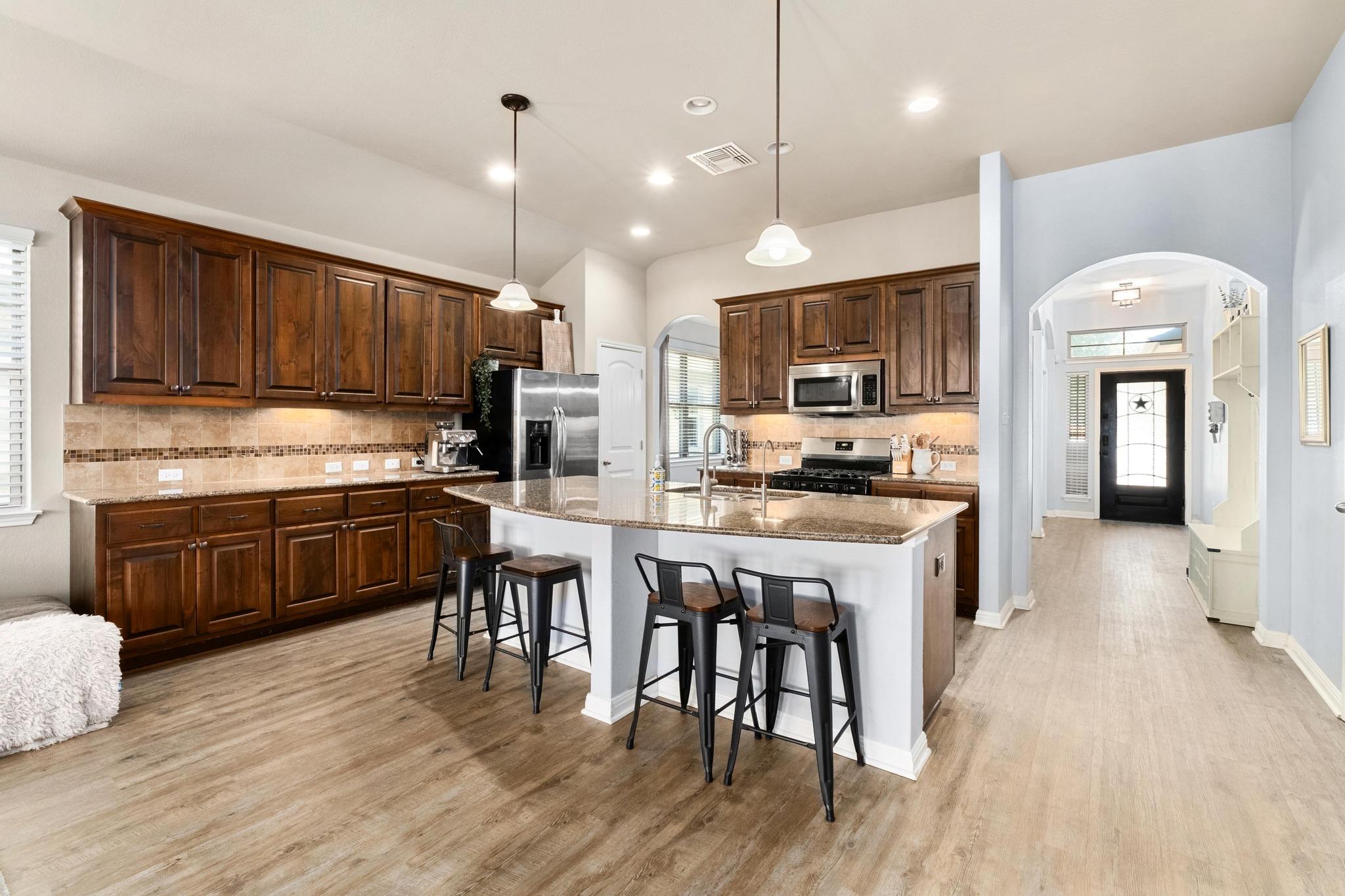 463 Tranquility Mtn, Buda, TX 78610