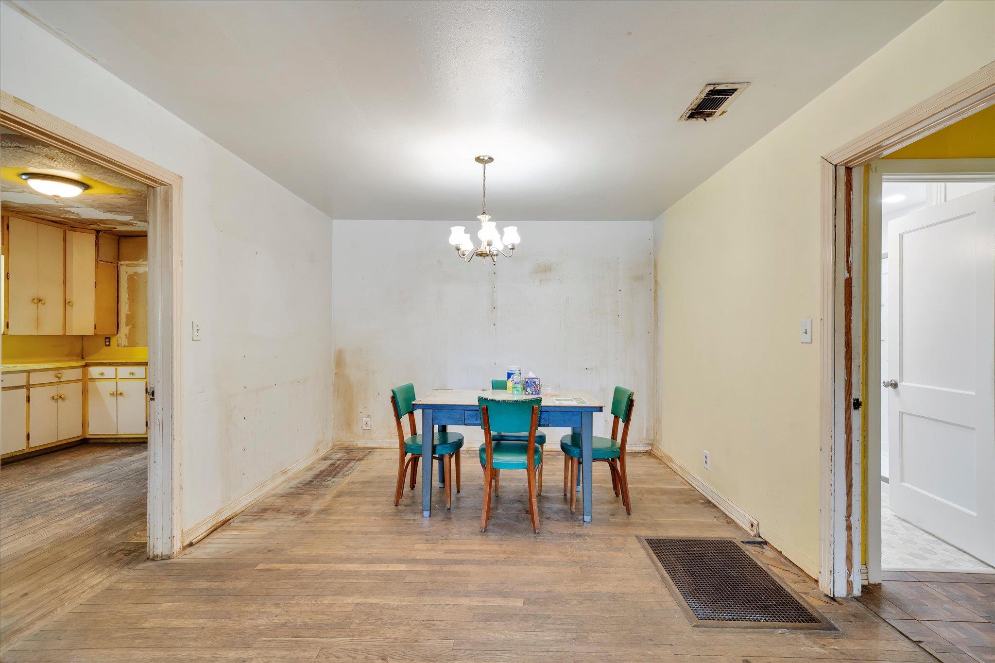 1206 Ruth Ave, Austin, TX 78757