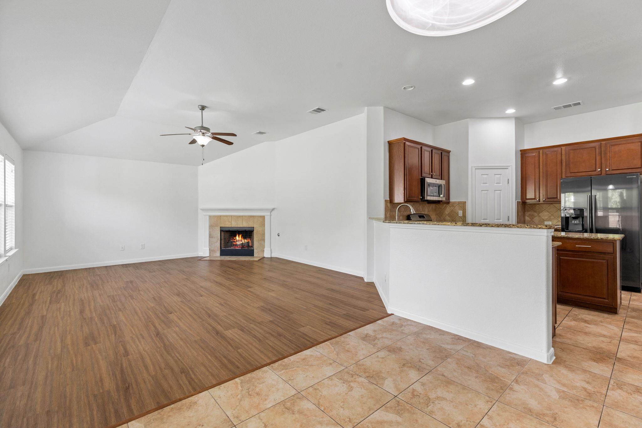 18717 Deep Water Dr, Pflugerville, TX 78660