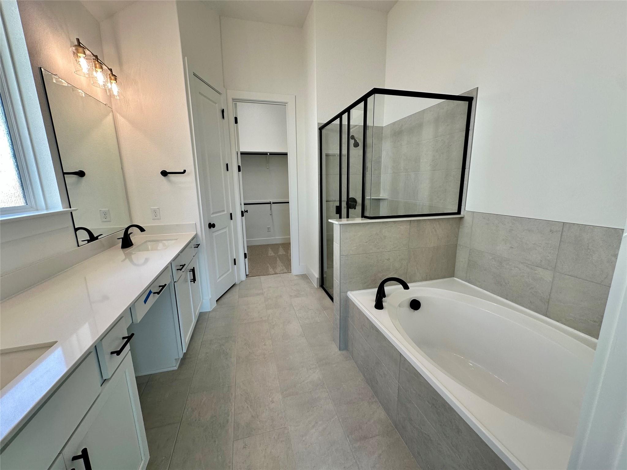 821 Sage Thrasher Cir, Dripping Springs, TX 78620