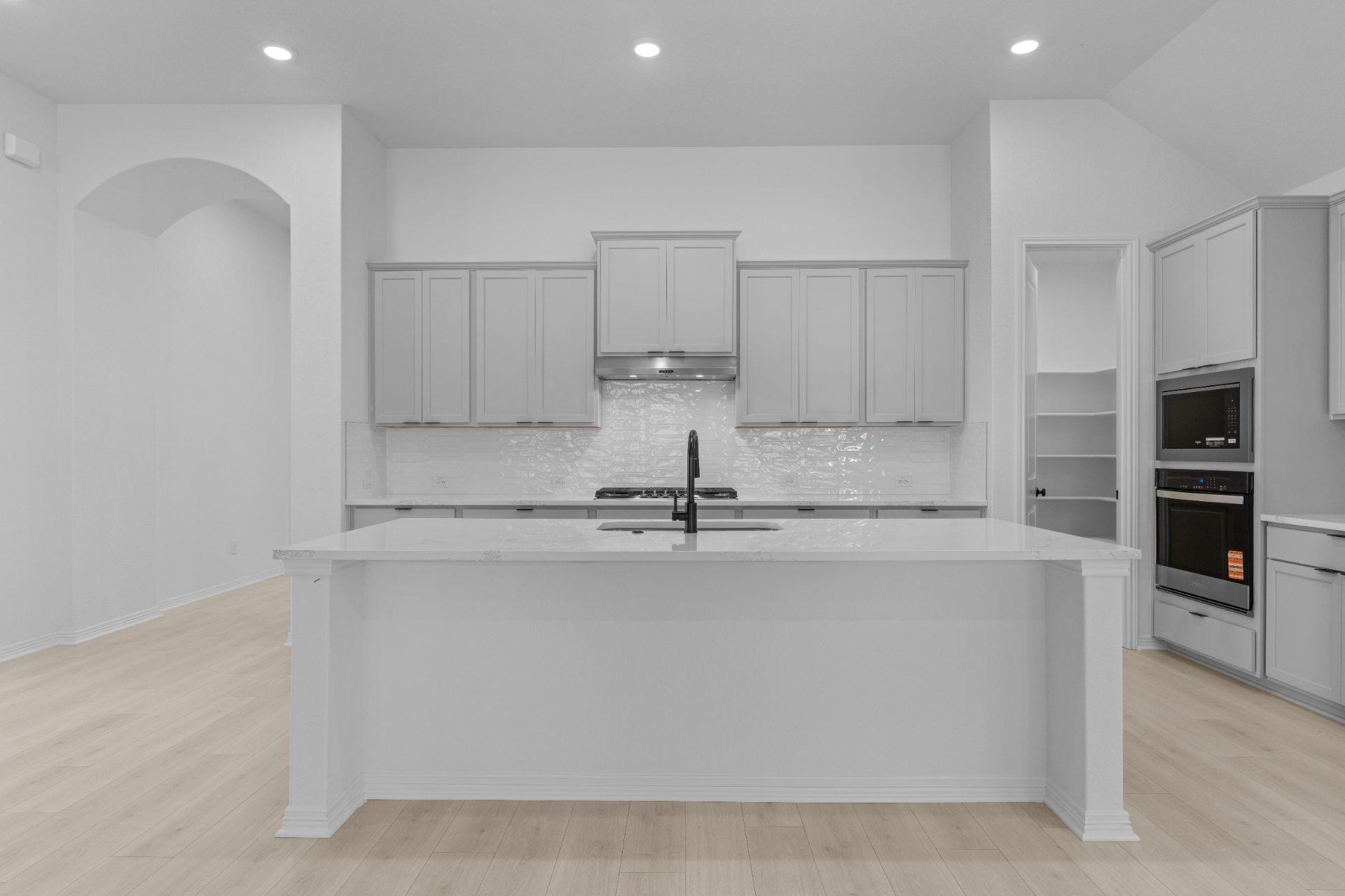 720 Sage Thrasher Cir, Dripping Springs, TX 78620