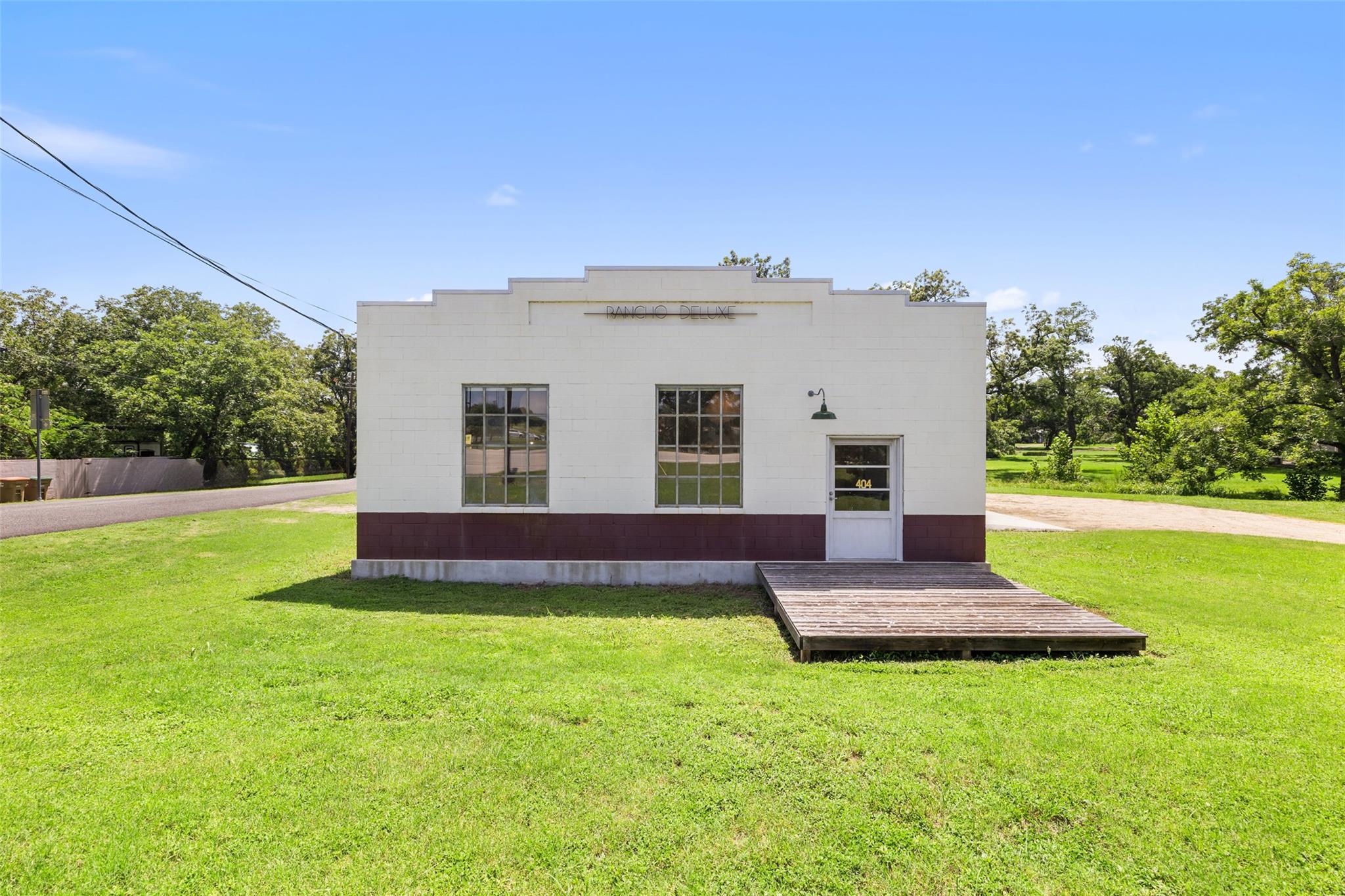 404 Nugent, Johnson City, TX 78636