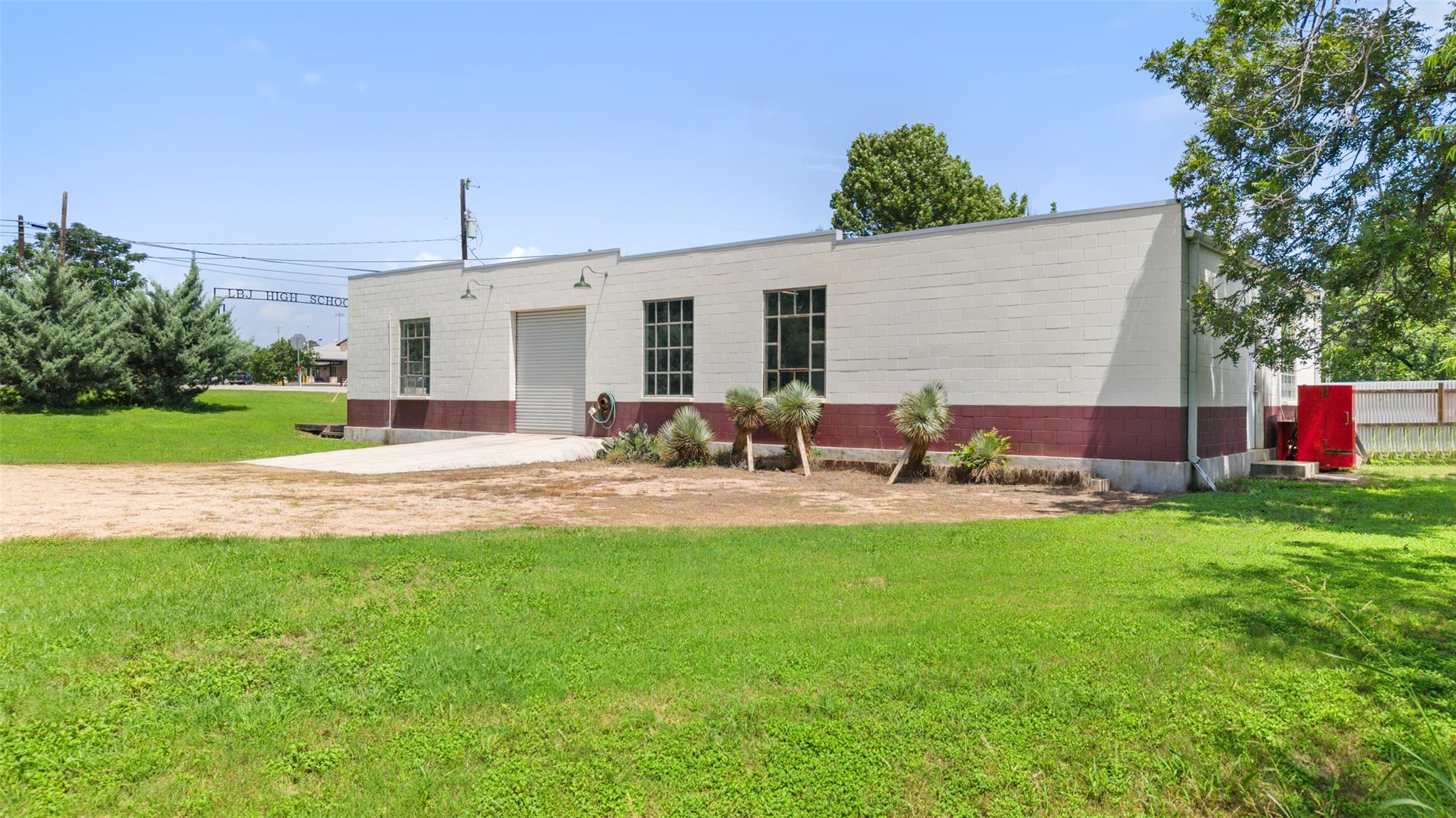 404 Nugent, Johnson City, TX 78636