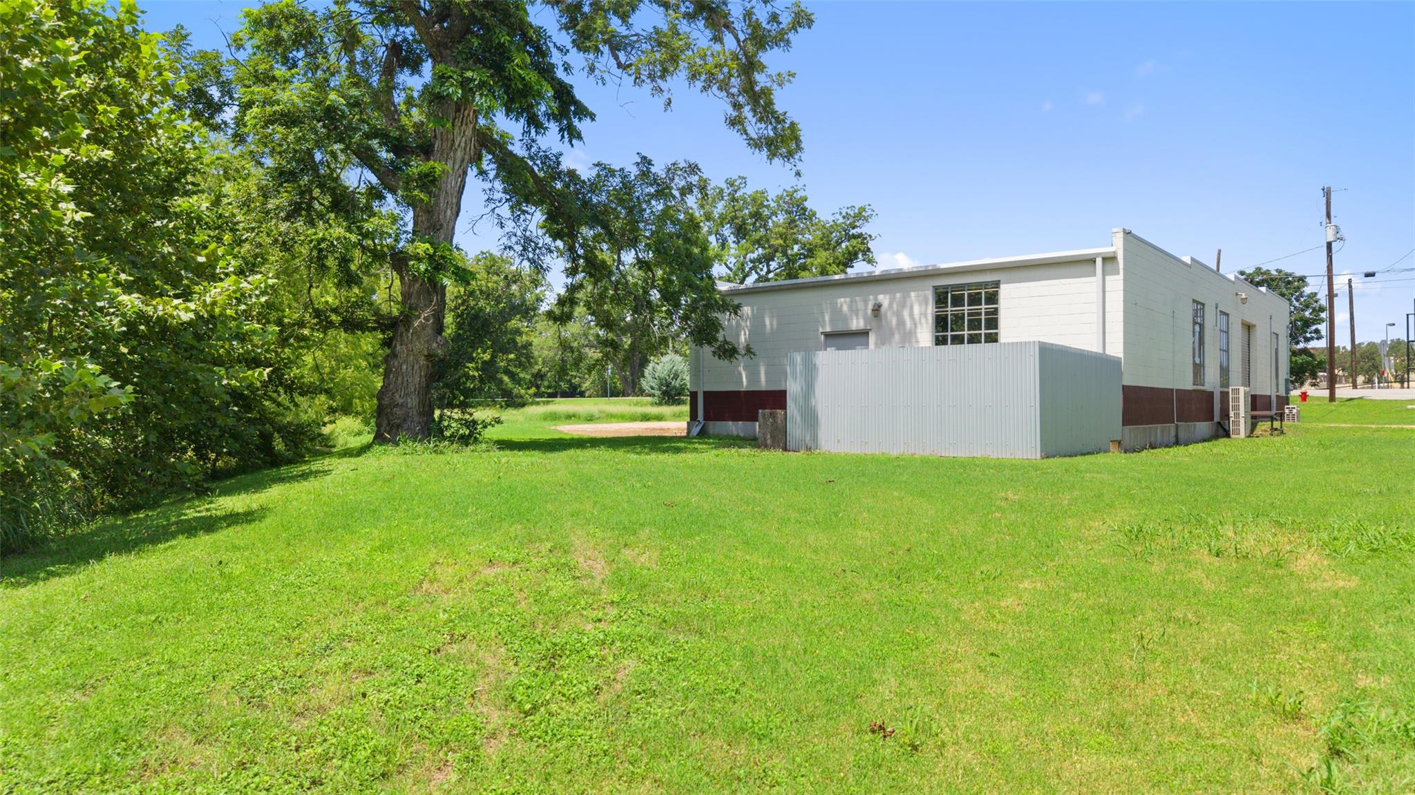 404 Nugent, Johnson City, TX 78636