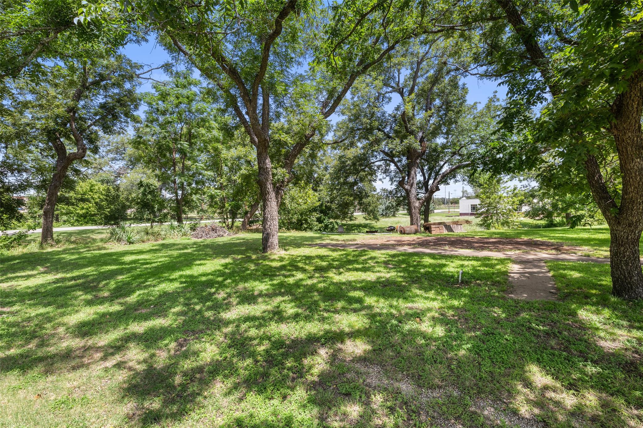 404 Nugent, Johnson City, TX 78636