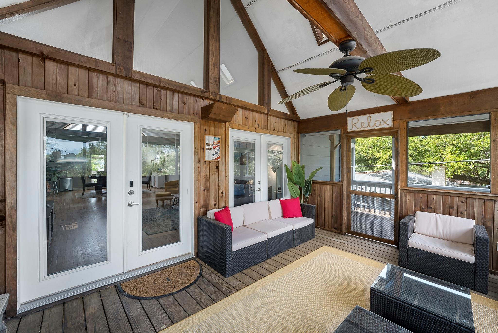 1322 Amanda Dr, Canyon Lake, TX 78133