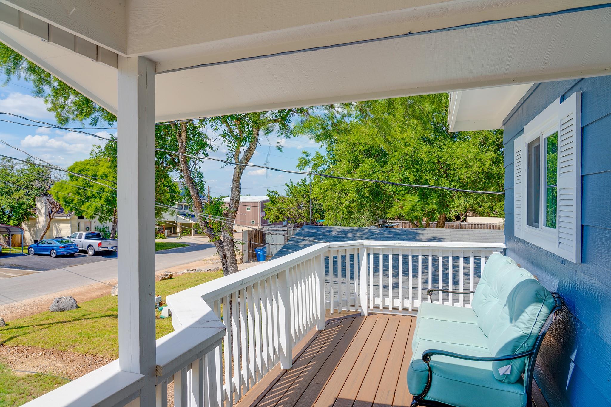 1322 Amanda Dr, Canyon Lake, TX 78133