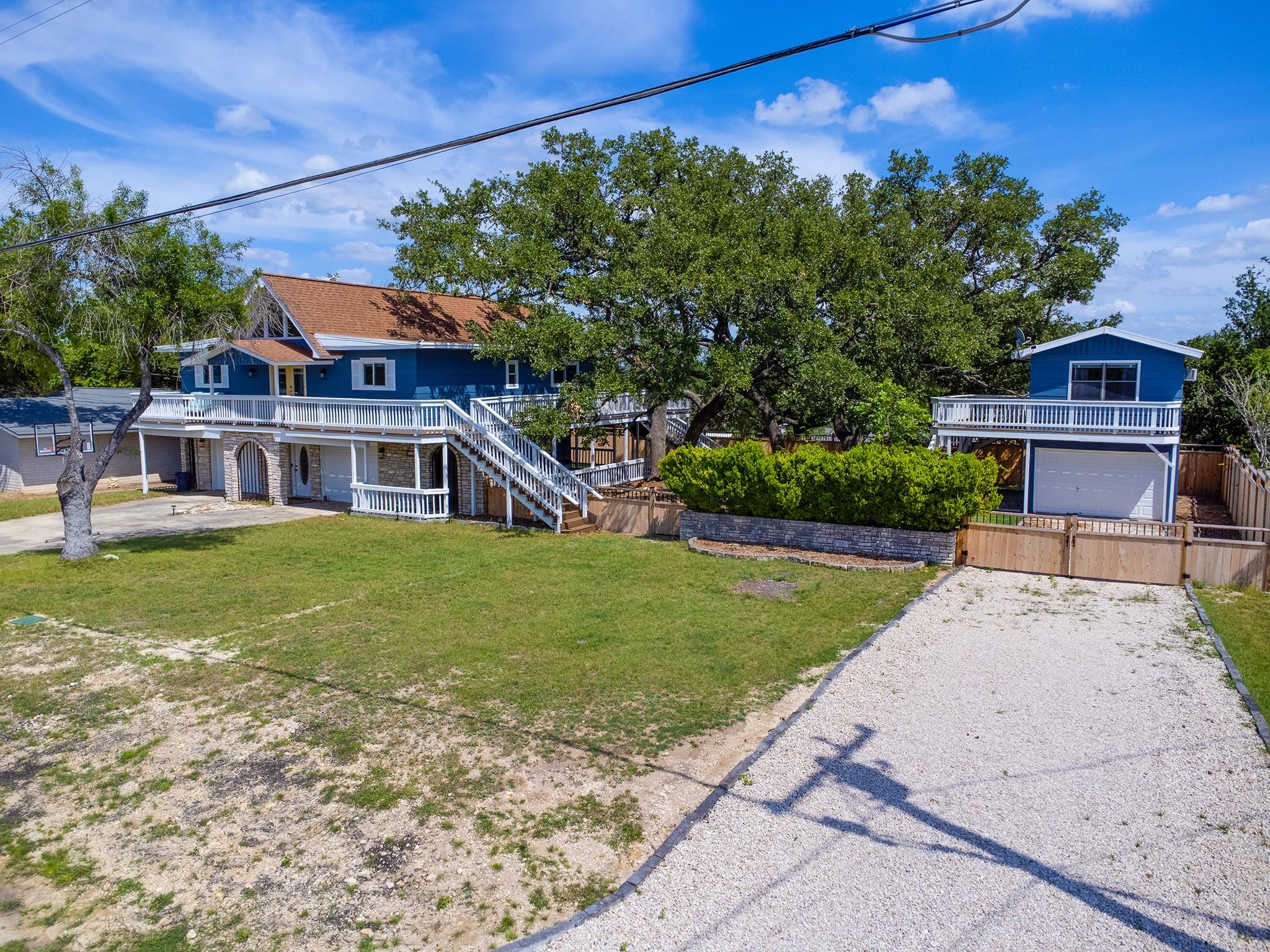 1322 Amanda Dr, Canyon Lake, TX 78133