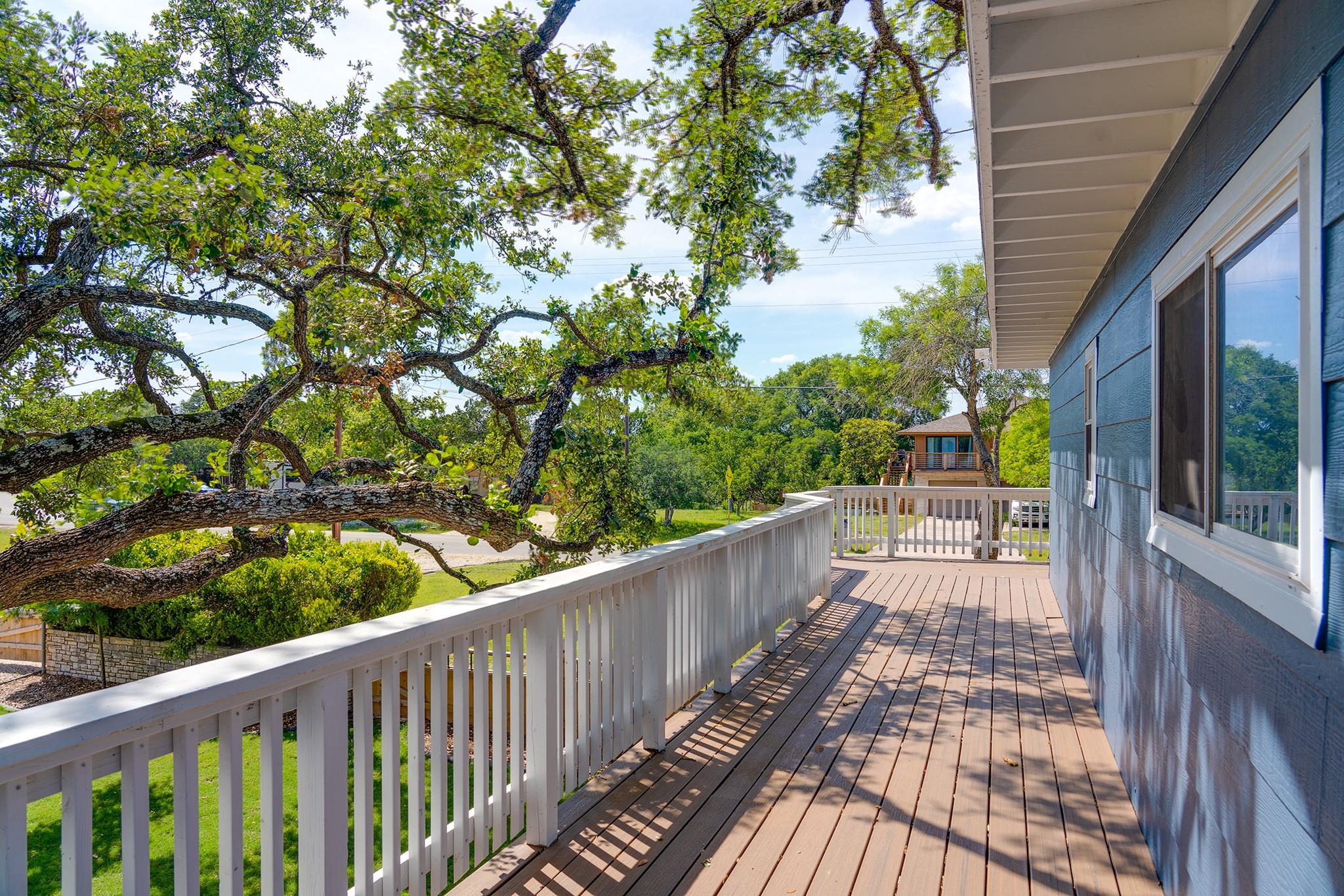 1322 Amanda Dr, Canyon Lake, TX 78133