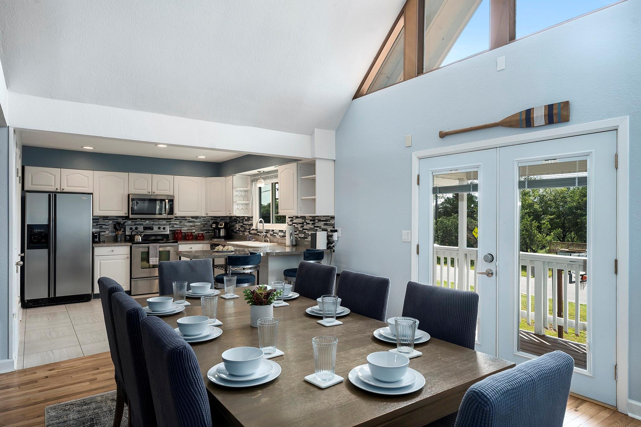 1322 Amanda Dr, Canyon Lake, TX 78133