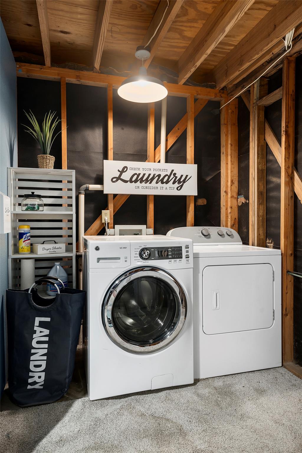 1322 Amanda Dr, Canyon Lake, TX 78133