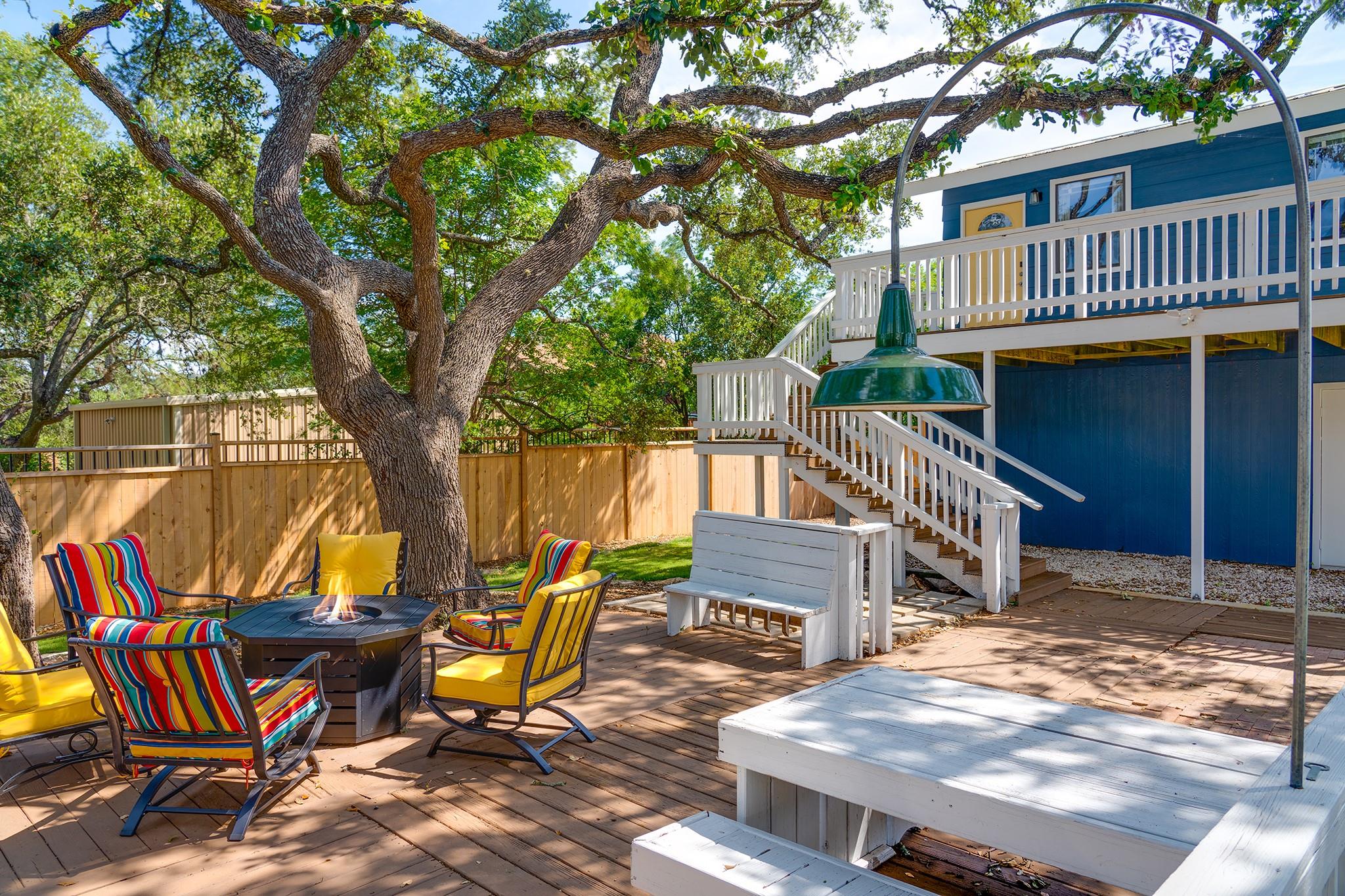 1322 Amanda Dr, Canyon Lake, TX 78133