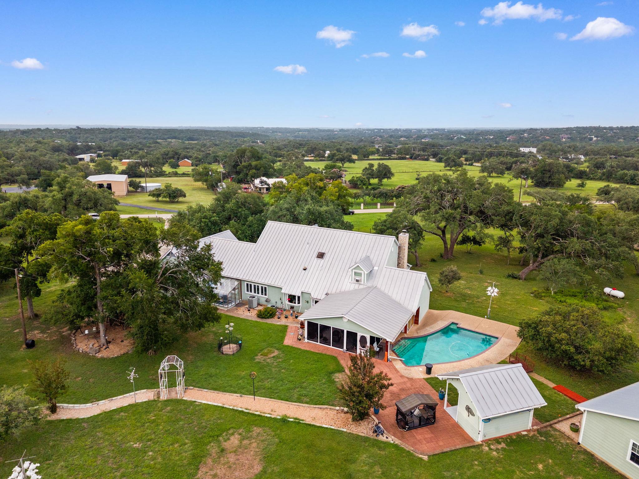 203 Grande St, Driftwood, TX 78619