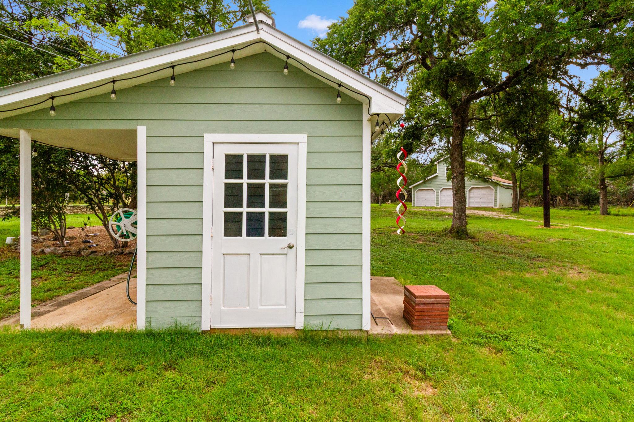 203 Grande St, Driftwood, TX 78619