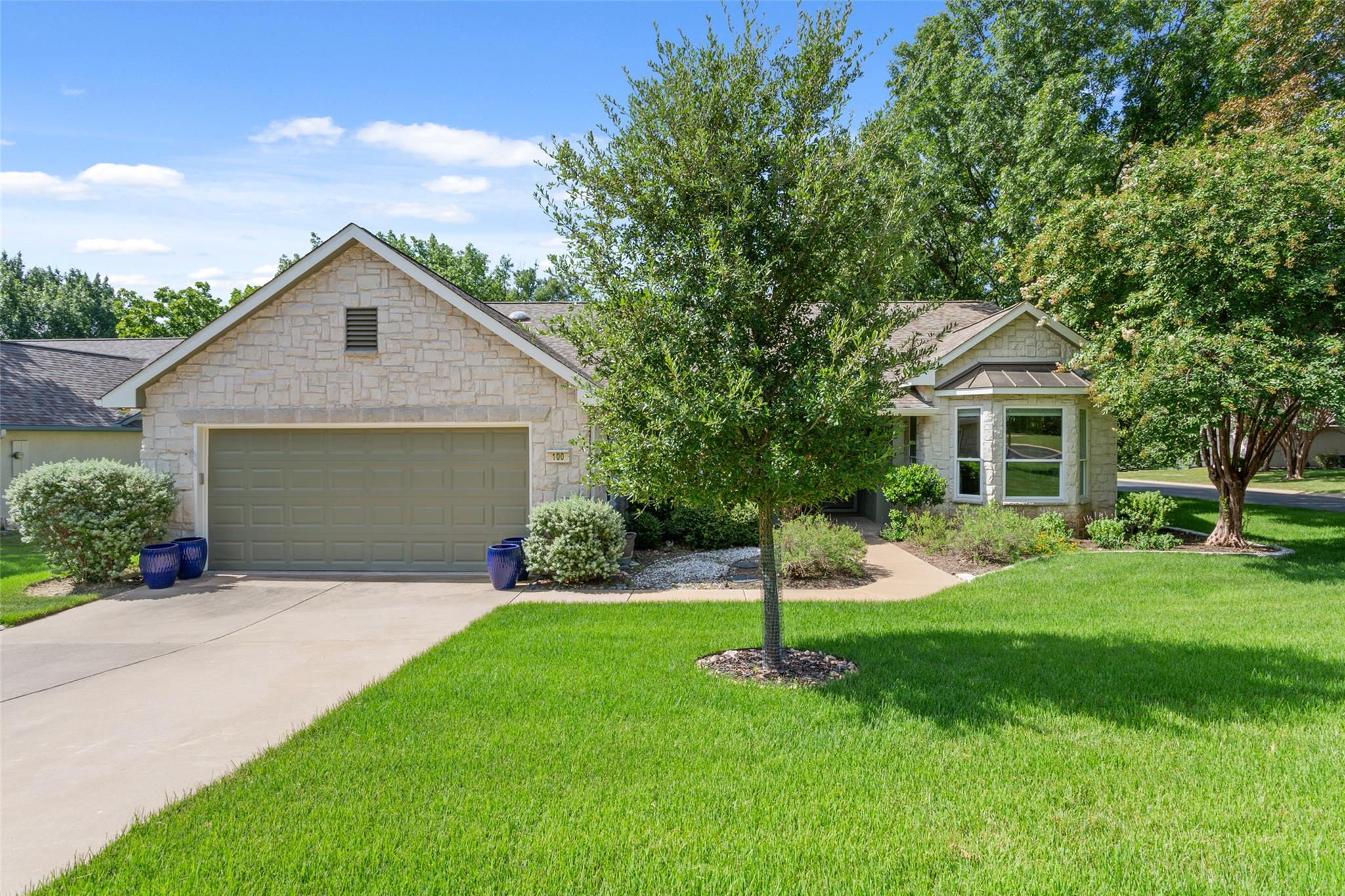 100 Honeysuckle Cv, Georgetown, TX 78633